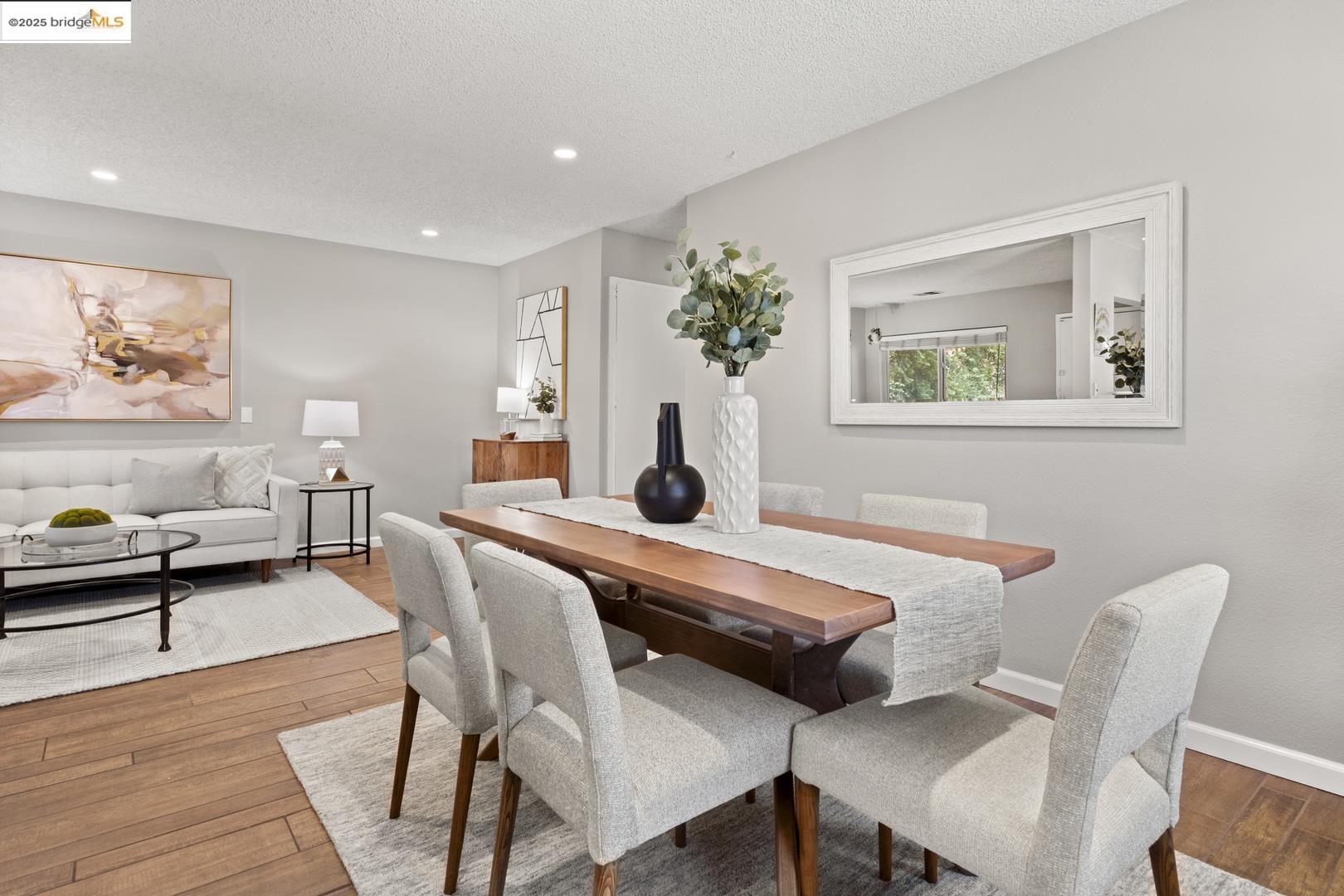Detail Gallery Image 10 of 35 For 5419 Colony Green Dr, San Jose,  CA 95123 - 2 Beds | 1 Baths