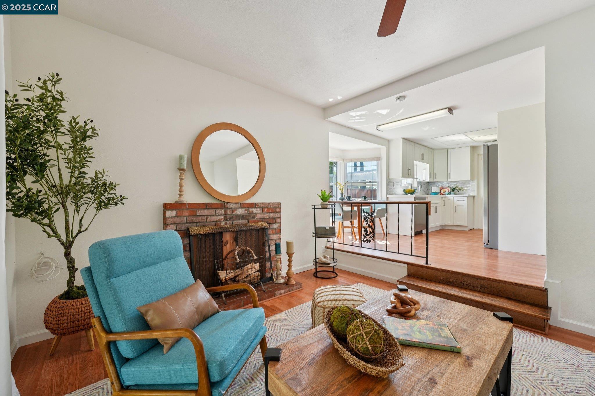 Detail Gallery Image 14 of 55 For 2128 Trinity Ct, Martinez,  CA 94553 - 3 Beds | 2 Baths