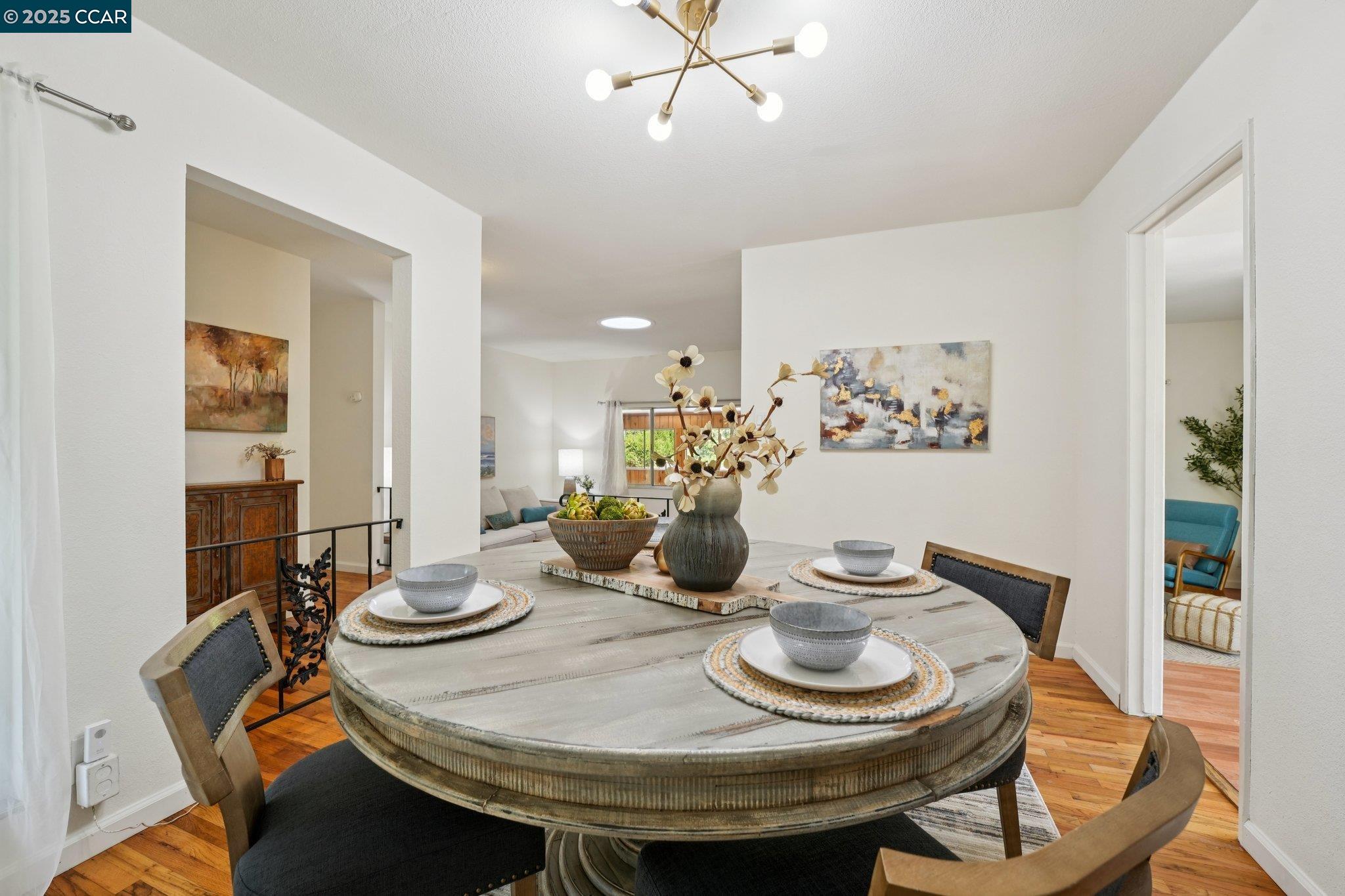 Detail Gallery Image 17 of 55 For 2128 Trinity Ct, Martinez,  CA 94553 - 3 Beds | 2 Baths