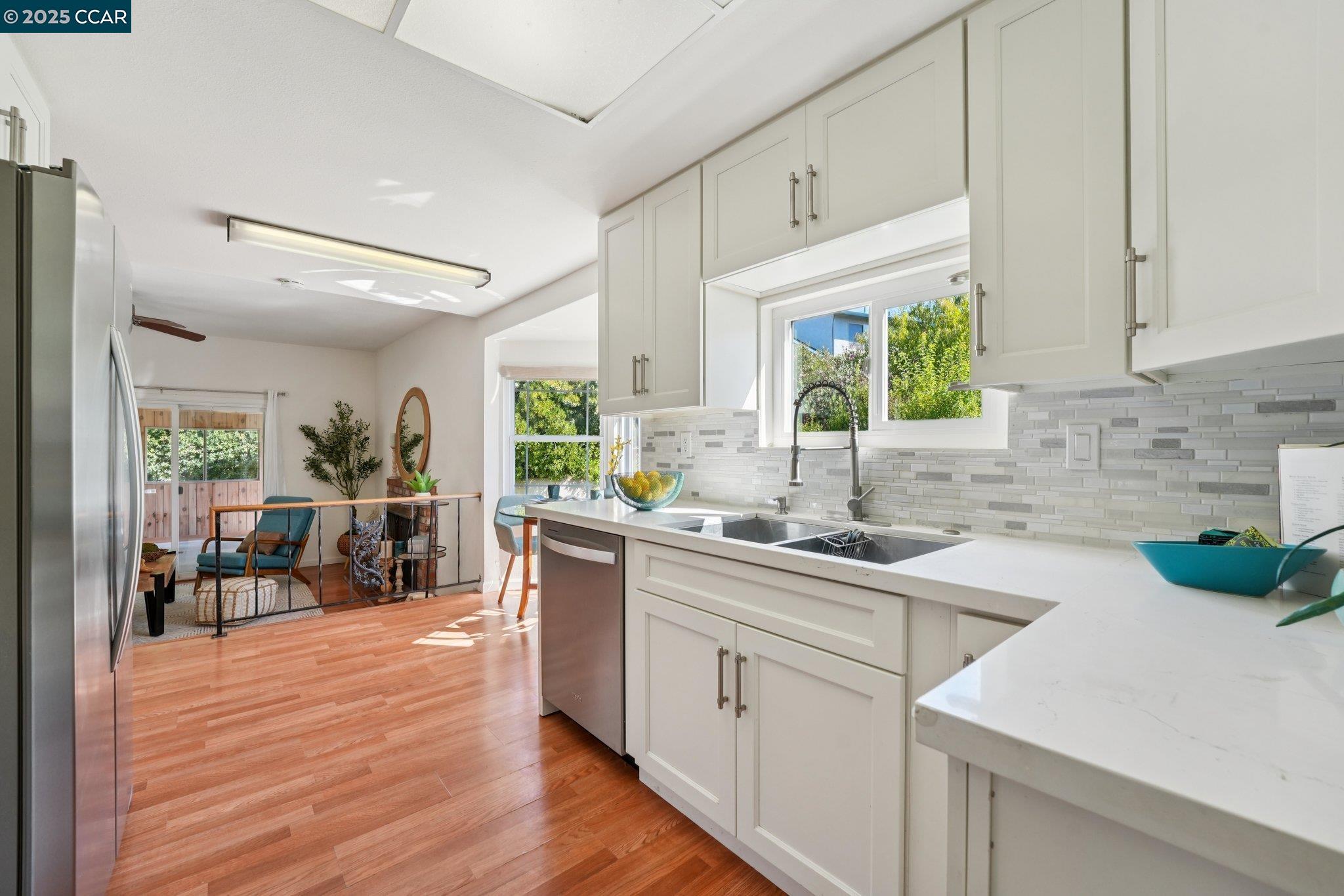 Detail Gallery Image 23 of 55 For 2128 Trinity Ct, Martinez,  CA 94553 - 3 Beds | 2 Baths