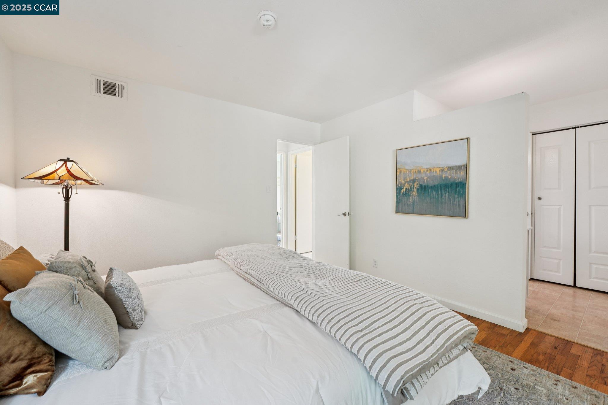 Detail Gallery Image 33 of 55 For 2128 Trinity Ct, Martinez,  CA 94553 - 3 Beds | 2 Baths