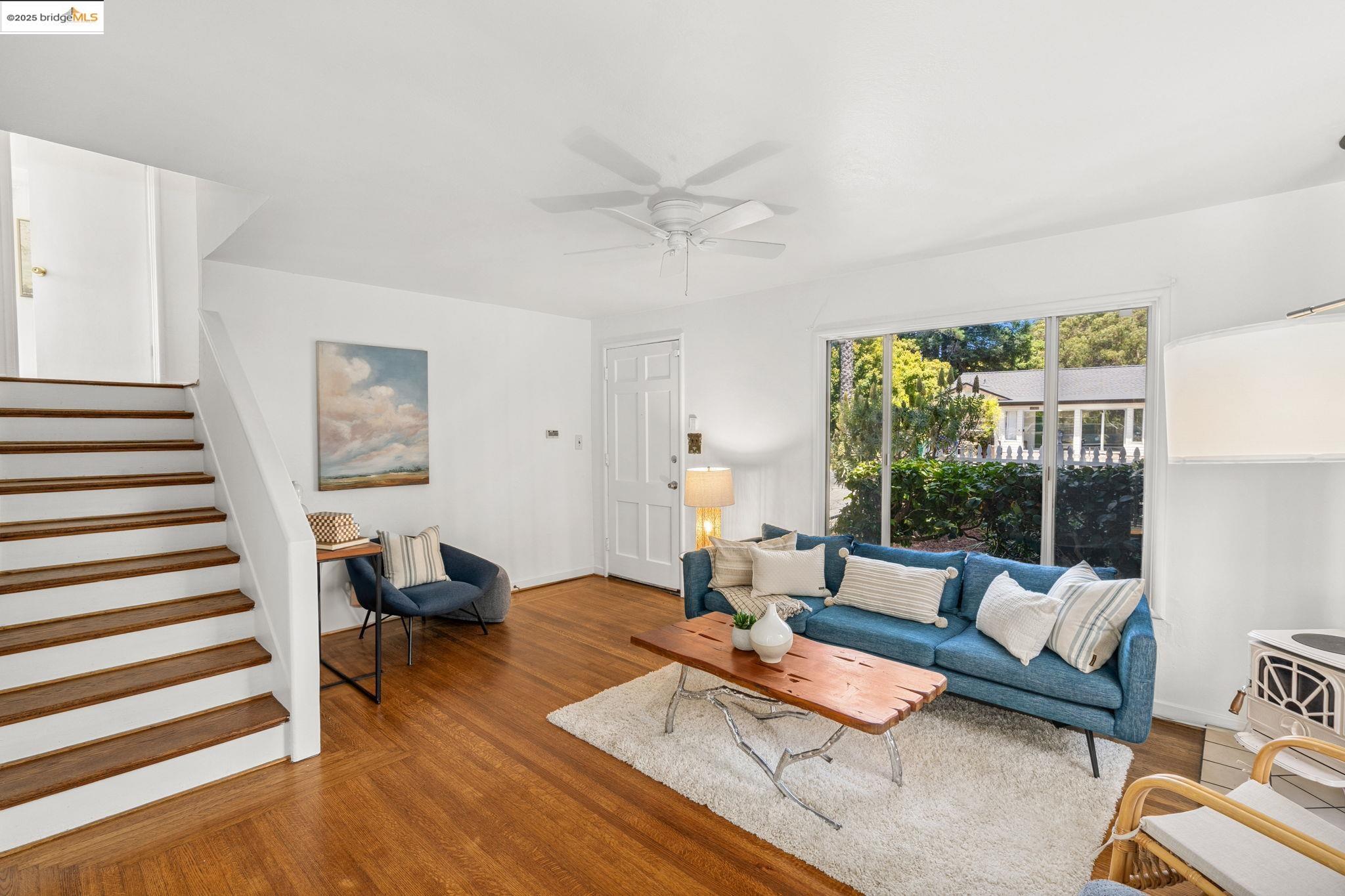 Detail Gallery Image 11 of 30 For 4084 Lambert Rd, El Sobrante,  CA 94803 - 2 Beds | 1 Baths