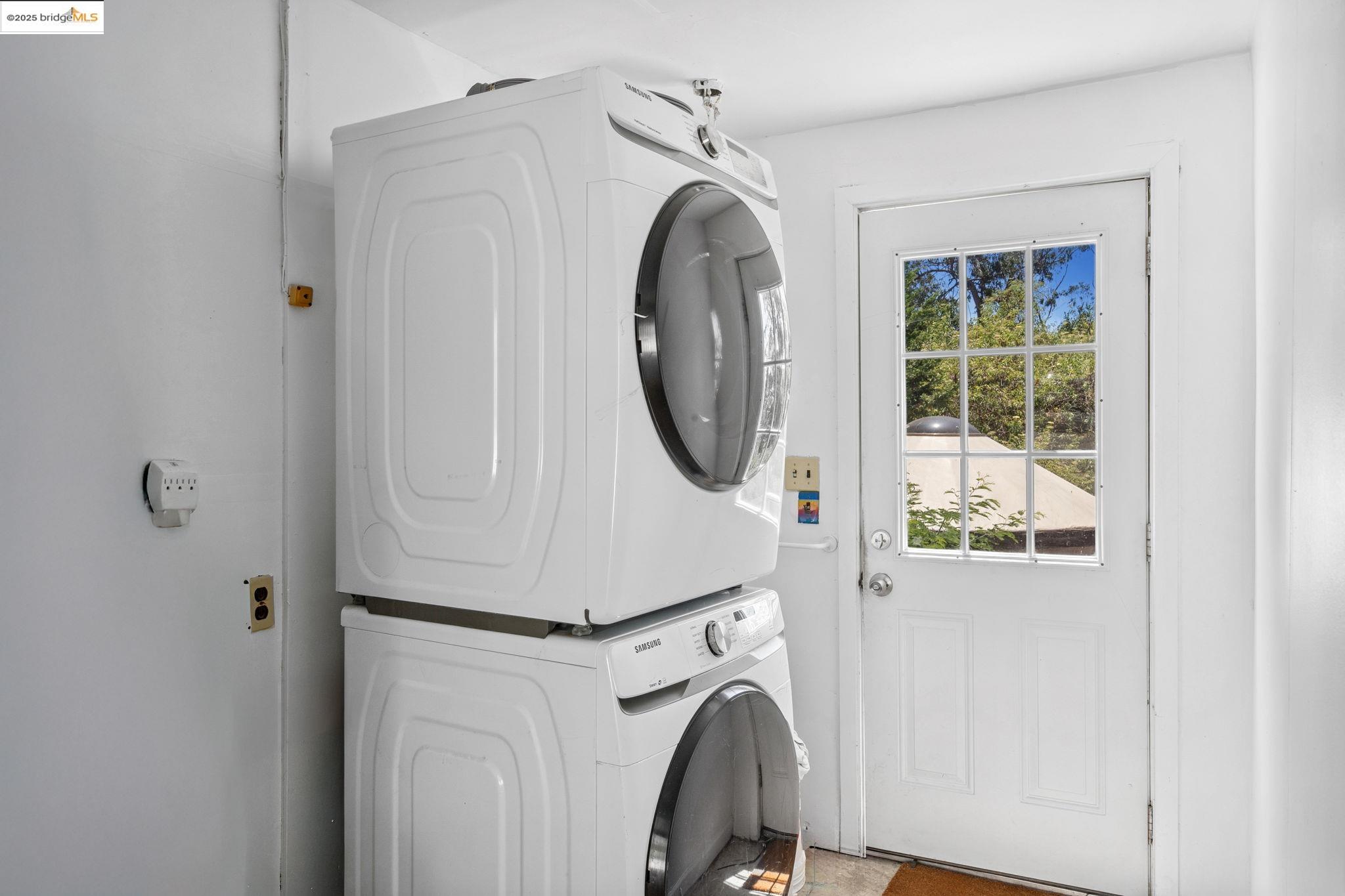 Detail Gallery Image 26 of 30 For 4084 Lambert Rd, El Sobrante,  CA 94803 - 2 Beds | 1 Baths