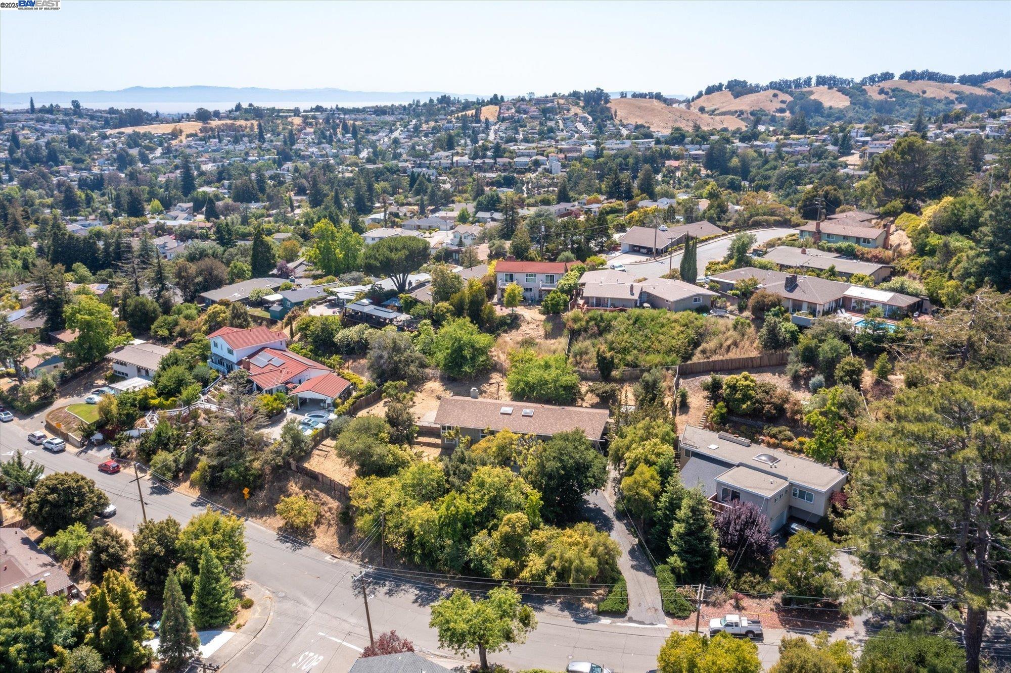 Detail Gallery Image 43 of 46 For 18485 Almond Rd, Castro Valley,  CA 94546 - 5 Beds | 4 Baths
