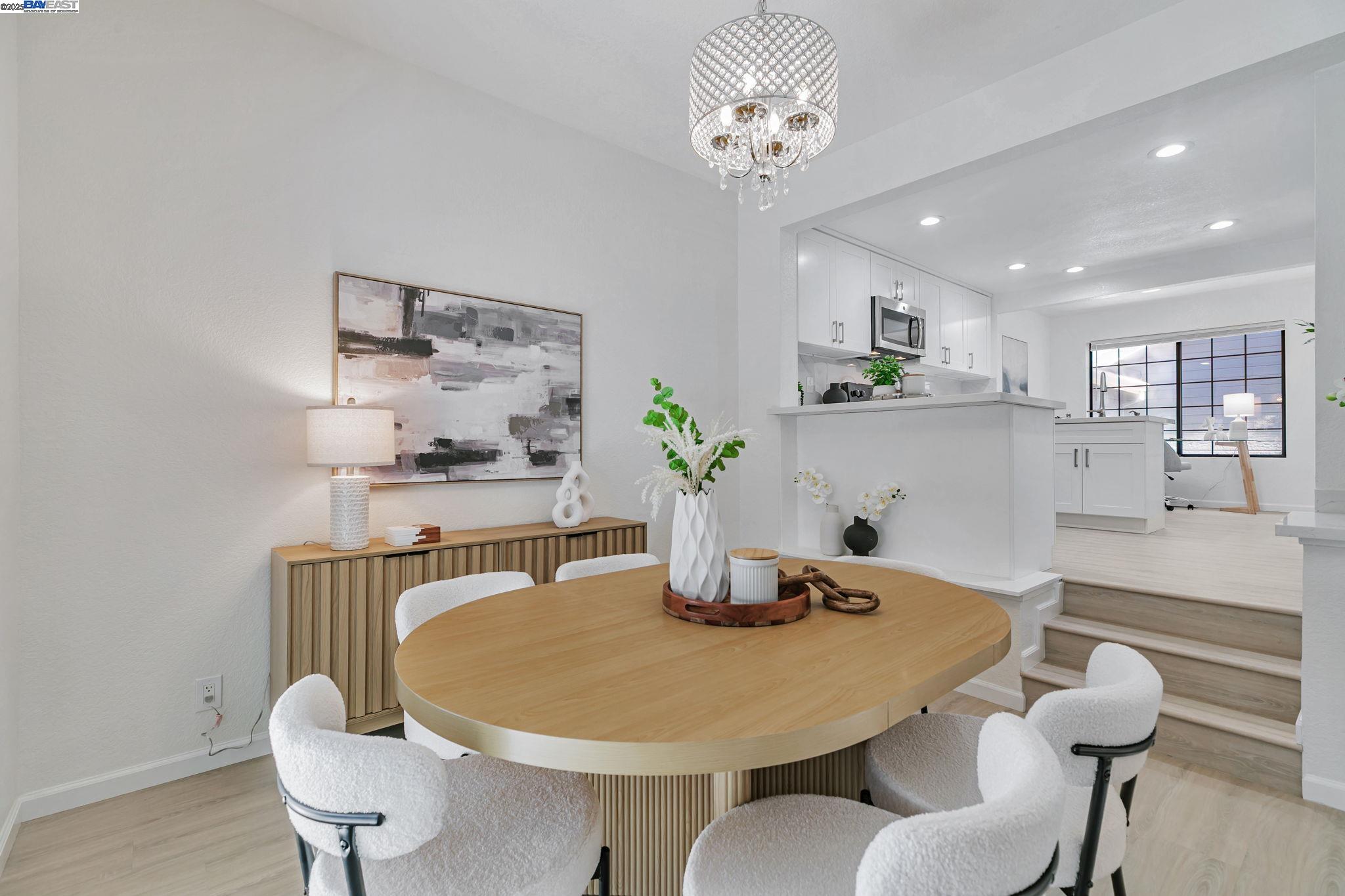 Detail Gallery Image 9 of 42 For 636 Praderia Cir, Fremont,  CA 94539 - 2 Beds | 2/1 Baths