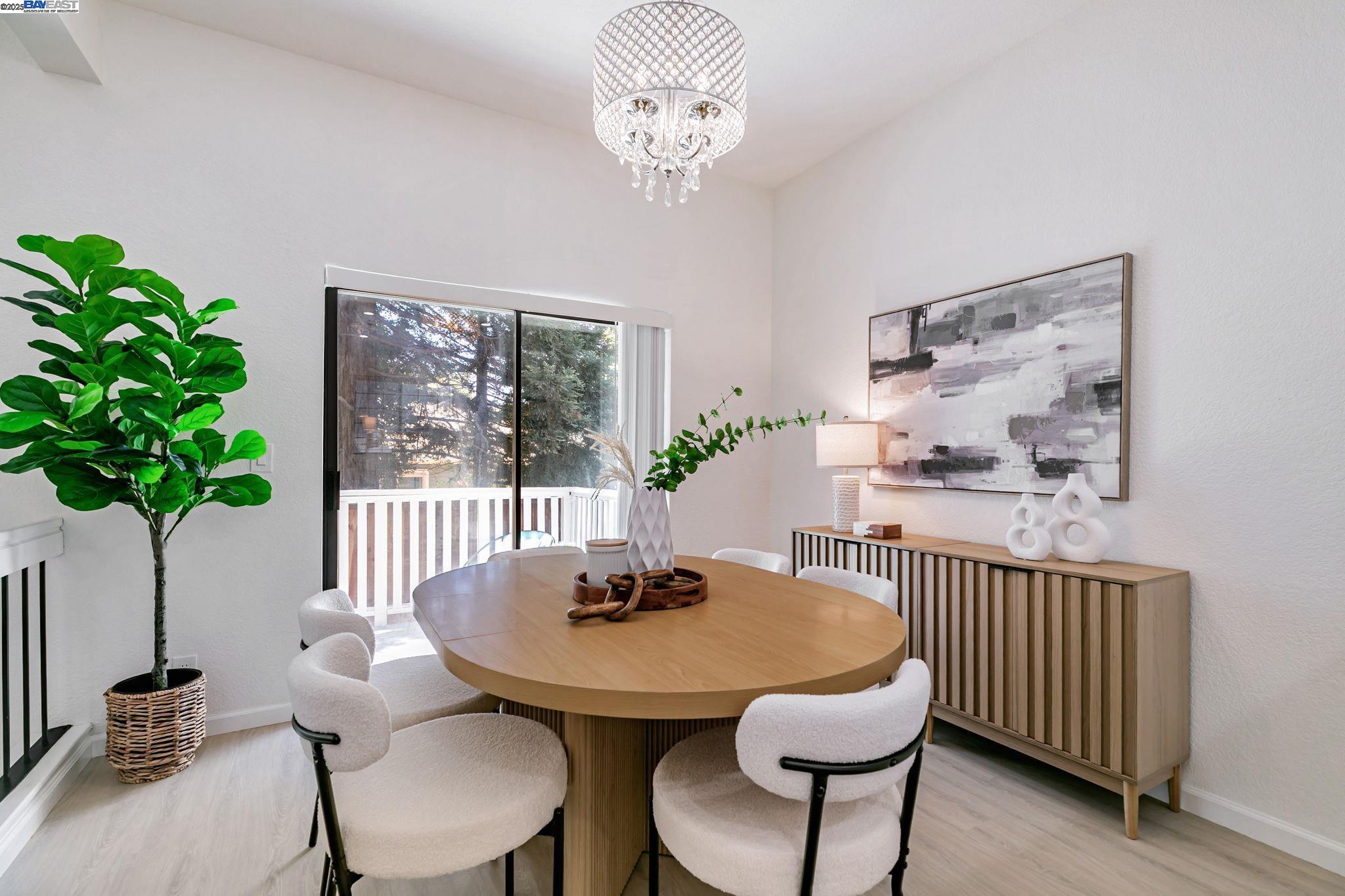 Detail Gallery Image 10 of 42 For 636 Praderia Cir, Fremont,  CA 94539 - 2 Beds | 2/1 Baths