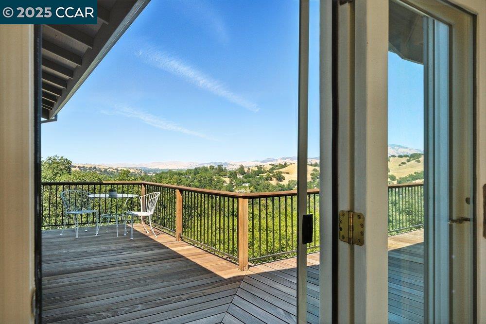 Detail Gallery Image 35 of 60 For 3310 Sweet Dr, Lafayette,  CA 94549 - 4 Beds | 3 Baths