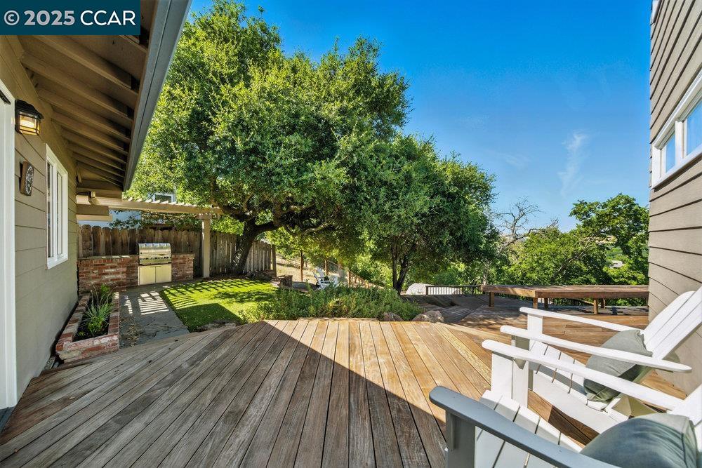 Detail Gallery Image 44 of 60 For 3310 Sweet Dr, Lafayette,  CA 94549 - 4 Beds | 3 Baths