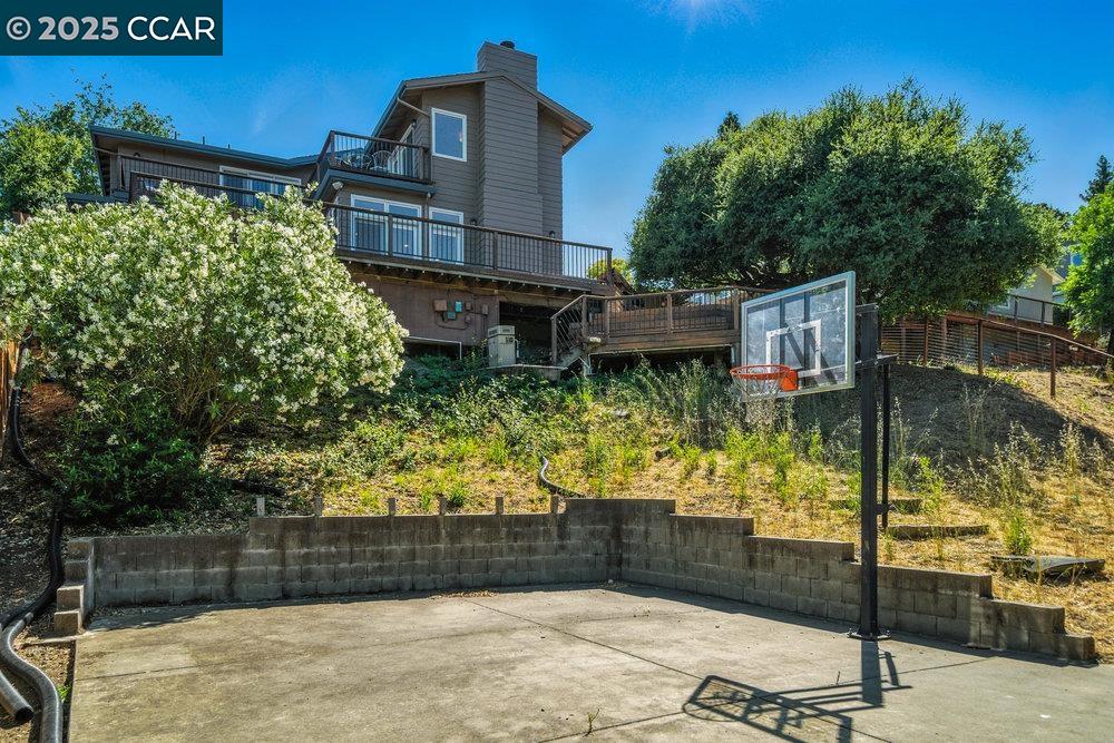 Detail Gallery Image 49 of 60 For 3310 Sweet Dr, Lafayette,  CA 94549 - 4 Beds | 3 Baths