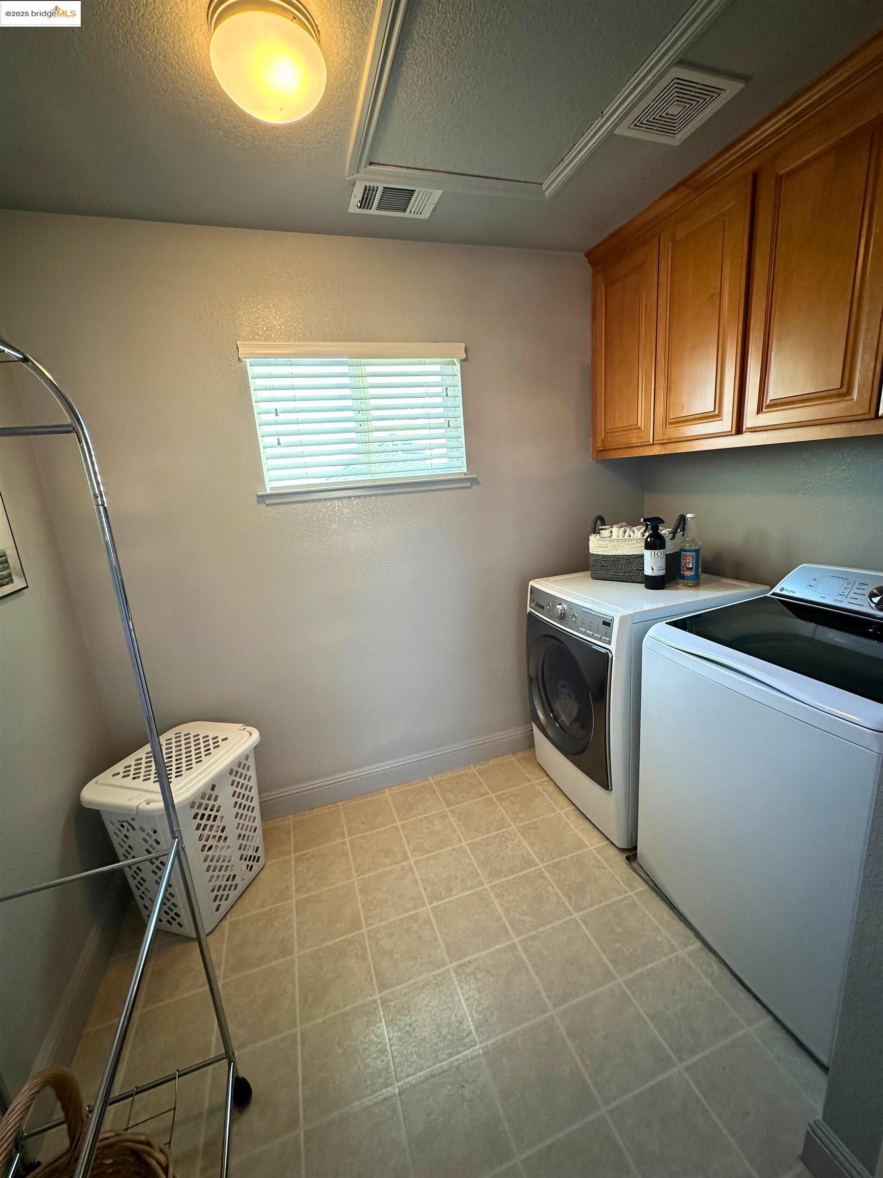 Detail Gallery Image 28 of 52 For 1327 Remington Ct, Tracy,  CA 95377 - 5 Beds | 4 Baths
