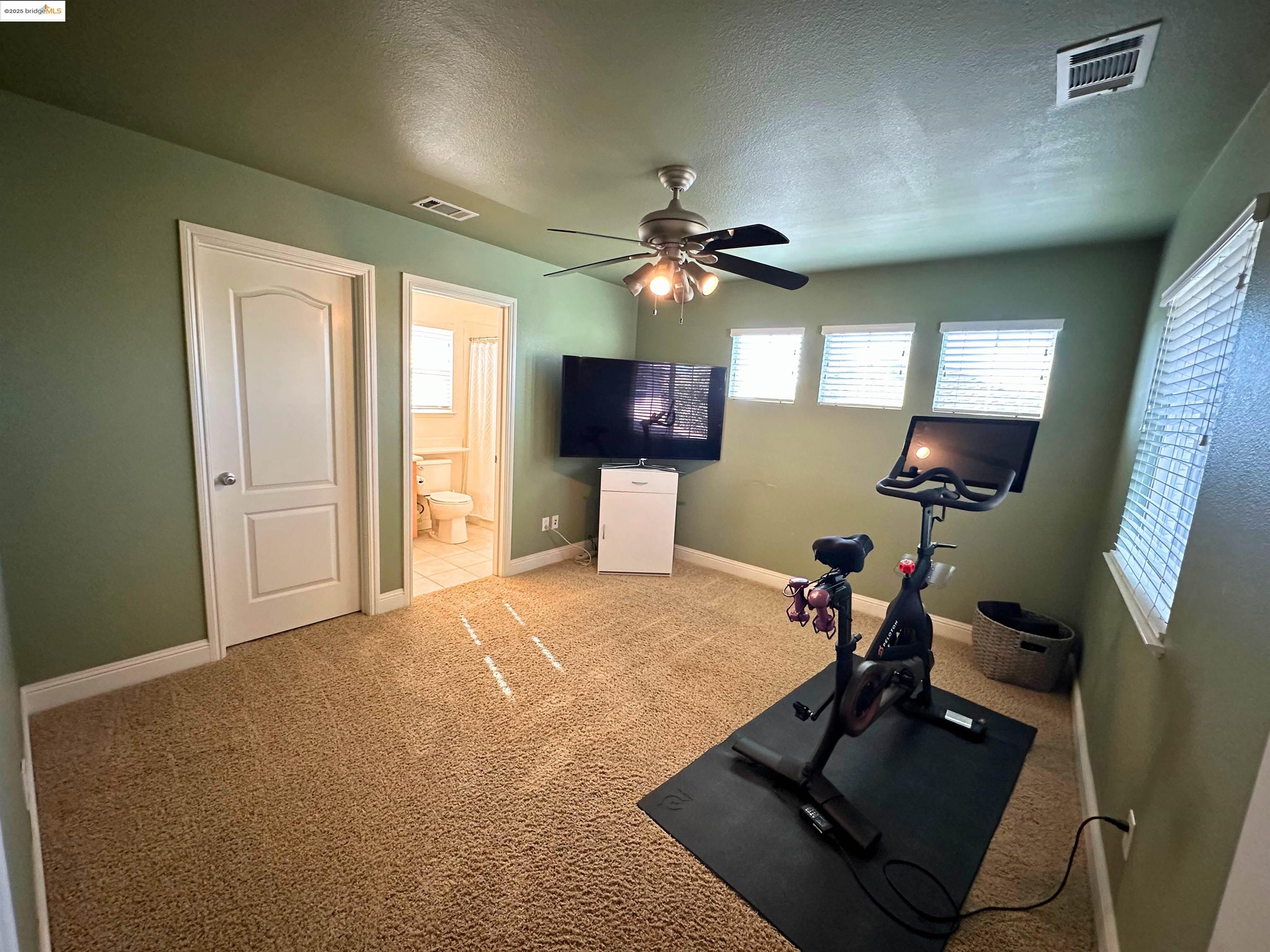 Detail Gallery Image 40 of 52 For 1327 Remington Ct, Tracy,  CA 95377 - 5 Beds | 4 Baths