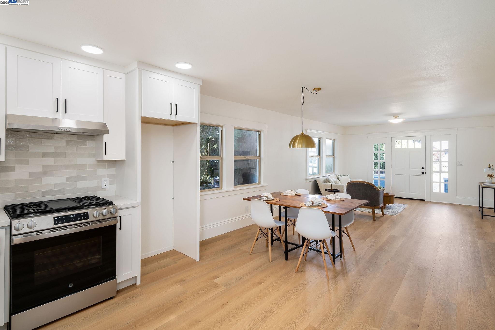 Detail Gallery Image 34 of 47 For 5731 Hermann St, Oakland,  CA 94609 - 4 Beds | 2 Baths
