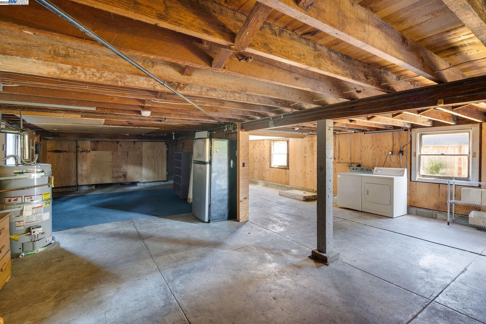 Detail Gallery Image 43 of 47 For 5731 Hermann St, Oakland,  CA 94609 - 4 Beds | 2 Baths