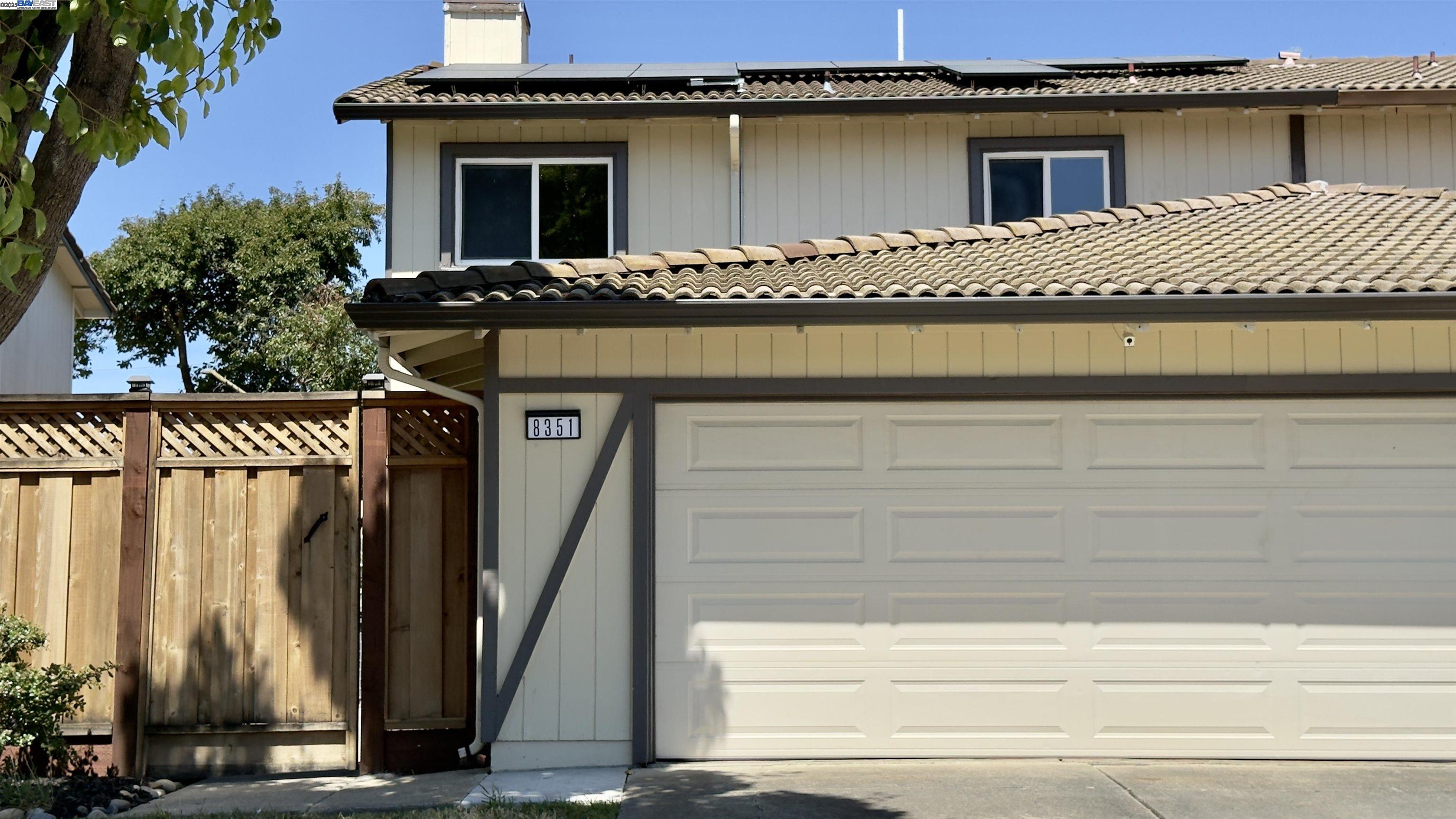 Detail Gallery Image 2 of 51 For 8351 Mulberry Pl, Dublin,  CA 94568 - 4 Beds | 2/1 Baths