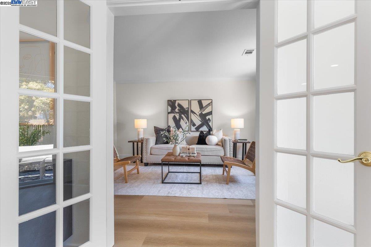 Detail Gallery Image 14 of 51 For 8351 Mulberry Pl, Dublin,  CA 94568 - 4 Beds | 2/1 Baths