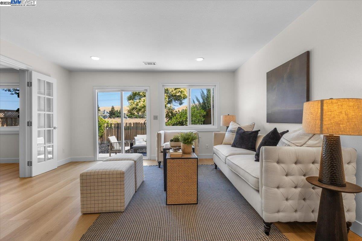 Detail Gallery Image 23 of 51 For 8351 Mulberry Pl, Dublin,  CA 94568 - 4 Beds | 2/1 Baths
