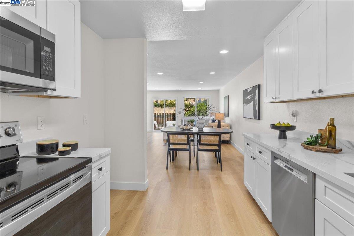 Detail Gallery Image 27 of 51 For 8351 Mulberry Pl, Dublin,  CA 94568 - 4 Beds | 2/1 Baths