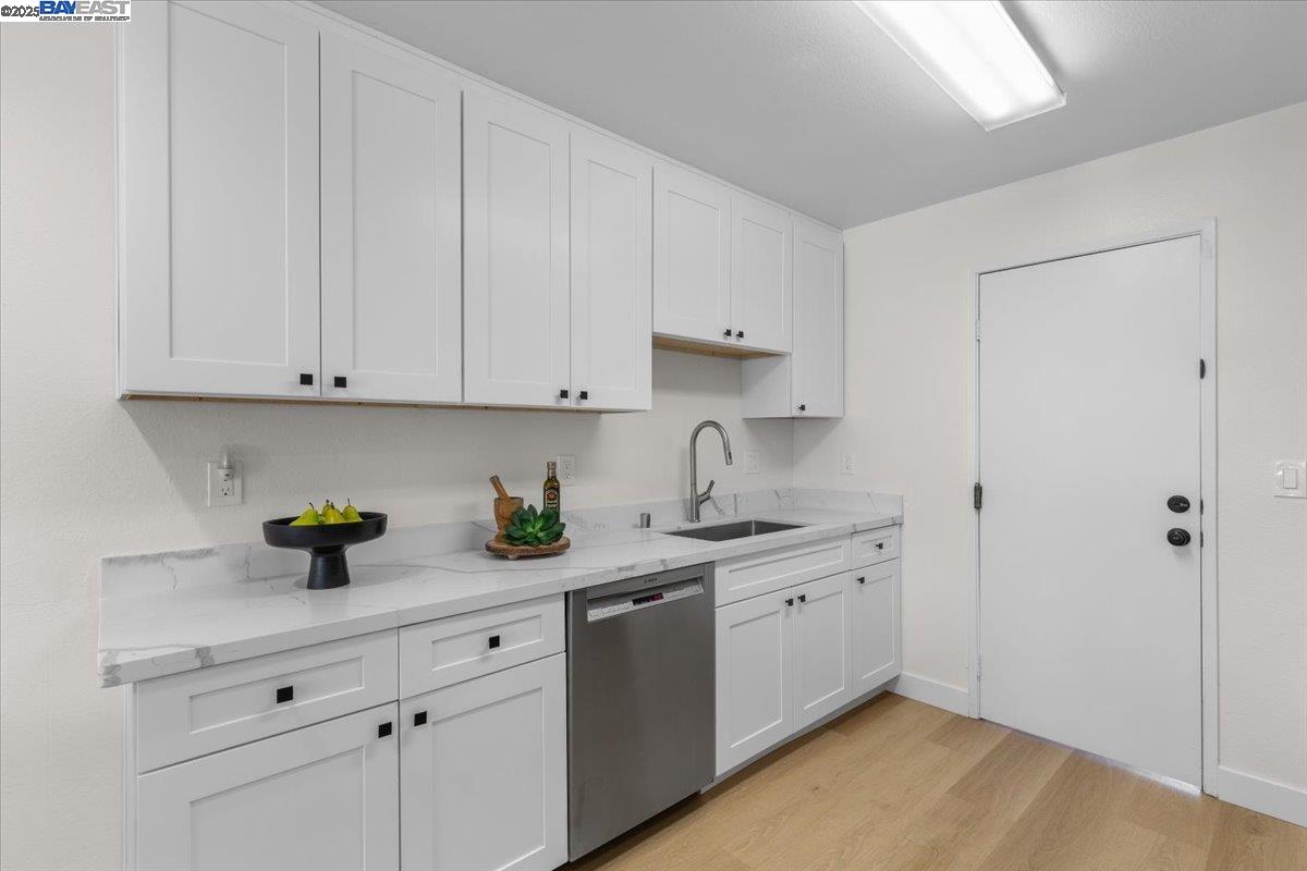 Detail Gallery Image 28 of 51 For 8351 Mulberry Pl, Dublin,  CA 94568 - 4 Beds | 2/1 Baths