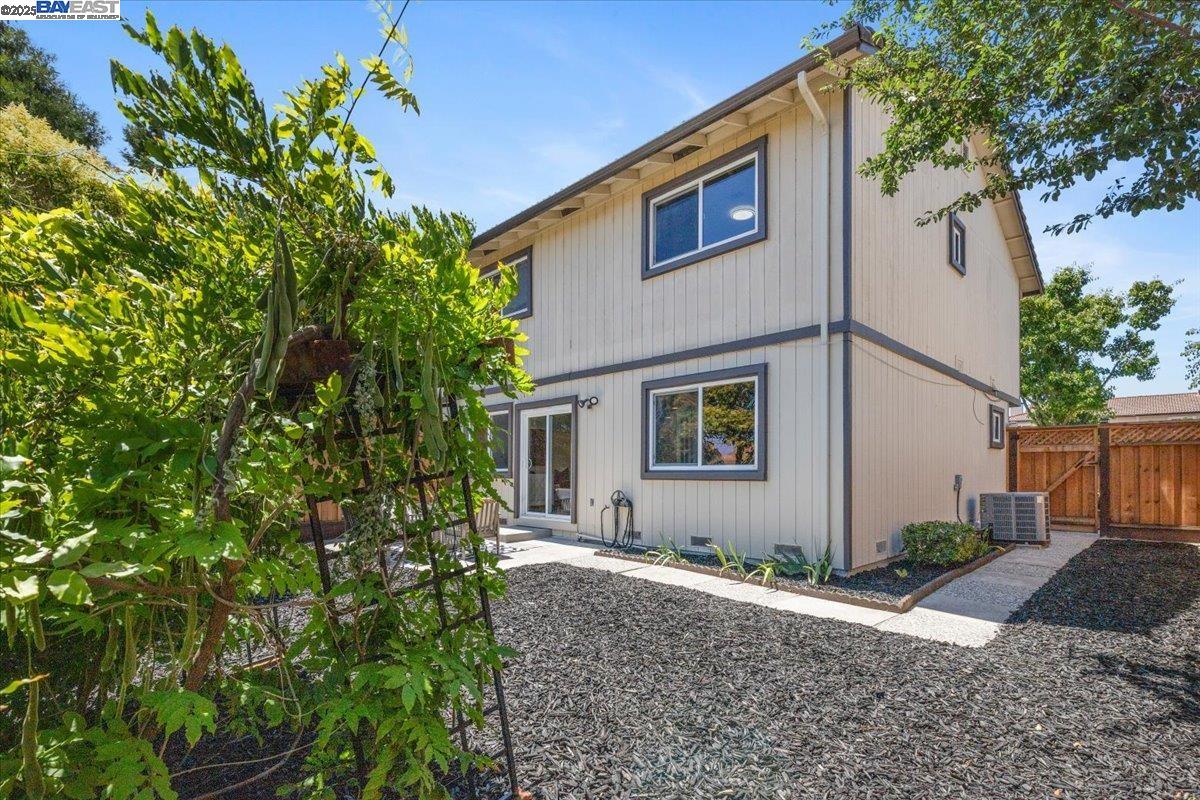 Detail Gallery Image 42 of 51 For 8351 Mulberry Pl, Dublin,  CA 94568 - 4 Beds | 2/1 Baths