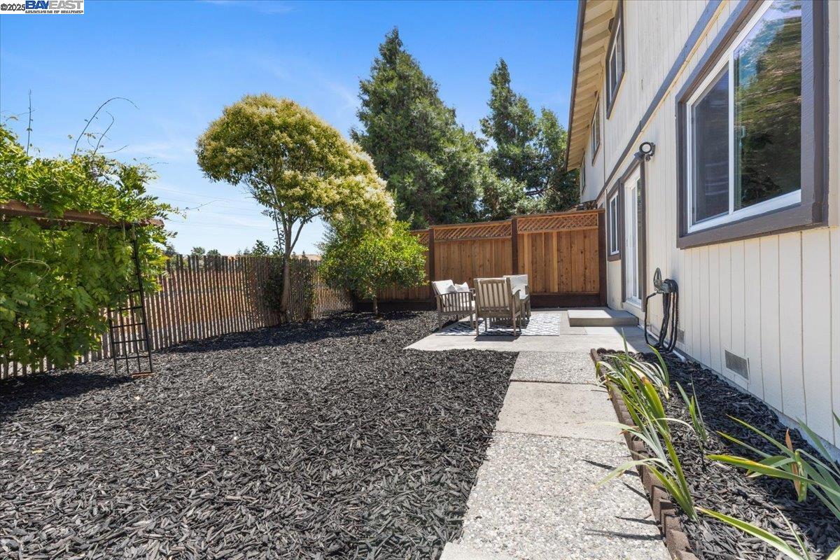 Detail Gallery Image 48 of 51 For 8351 Mulberry Pl, Dublin,  CA 94568 - 4 Beds | 2/1 Baths