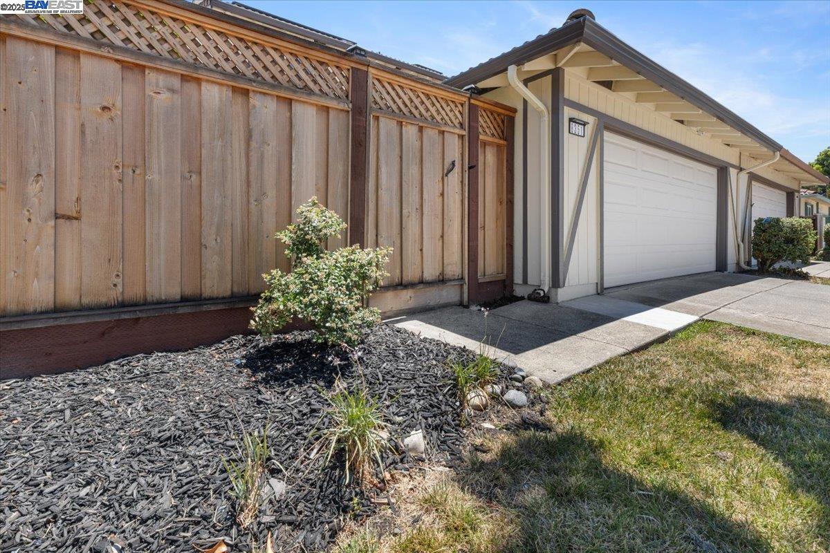 Detail Gallery Image 50 of 51 For 8351 Mulberry Pl, Dublin,  CA 94568 - 4 Beds | 2/1 Baths