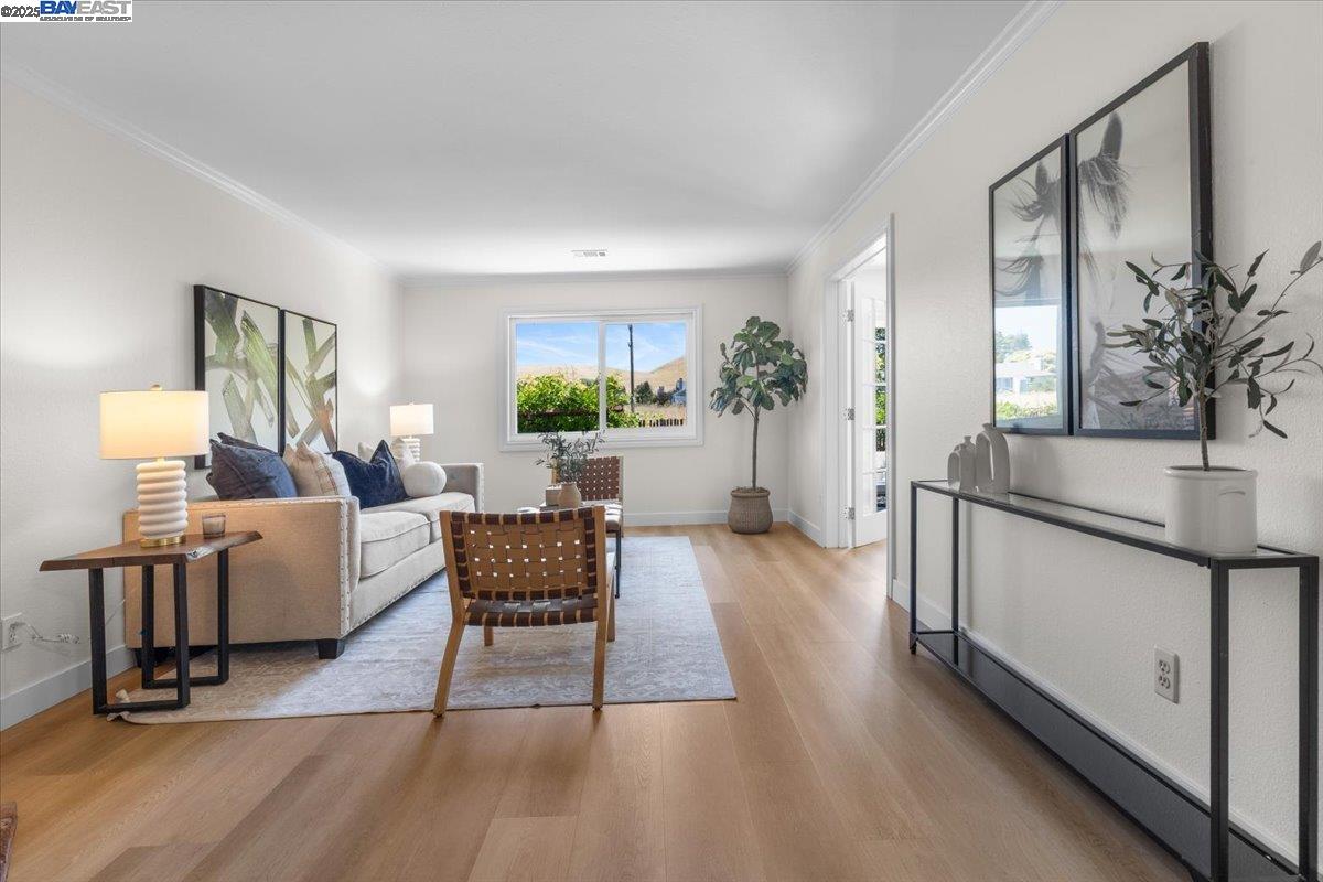 Detail Gallery Image 7 of 51 For 8351 Mulberry Pl, Dublin,  CA 94568 - 4 Beds | 2/1 Baths