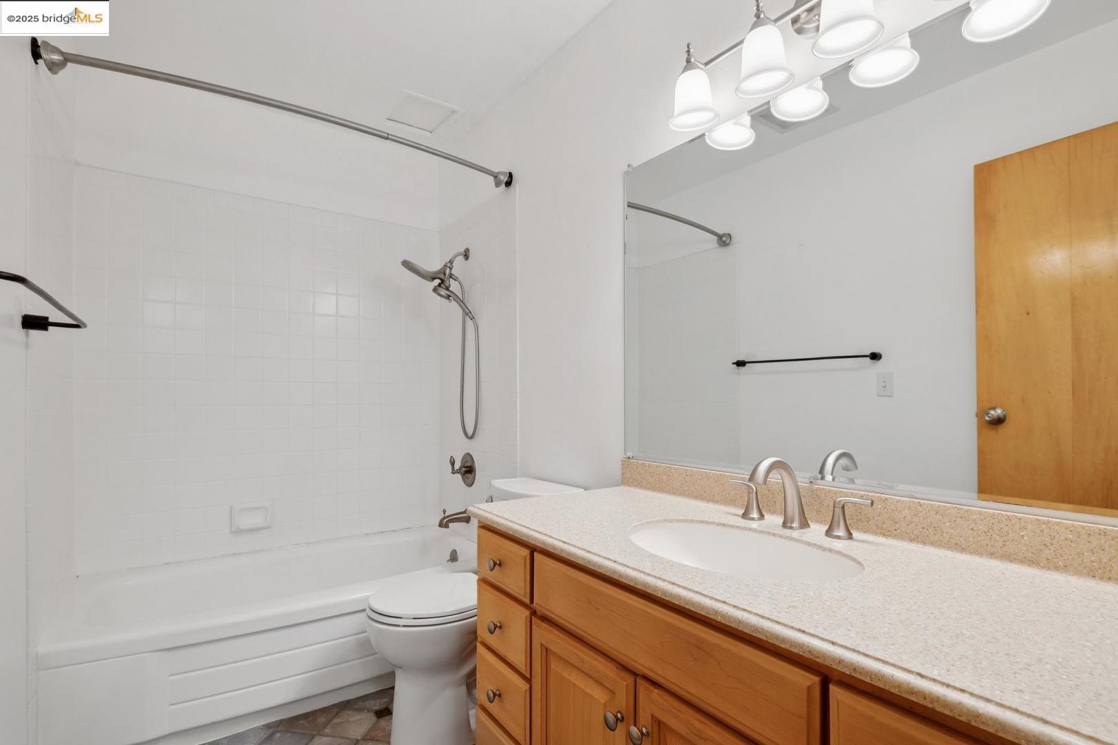 Photo #13: 41104351 Listing: Photo #13