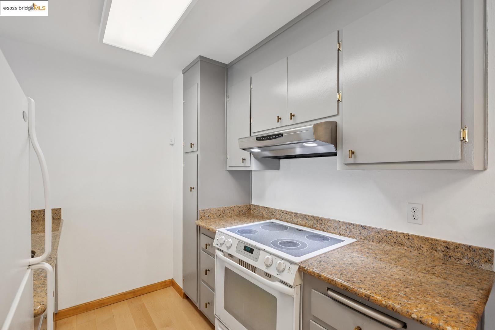 Photo #6: 41104351 Listing 