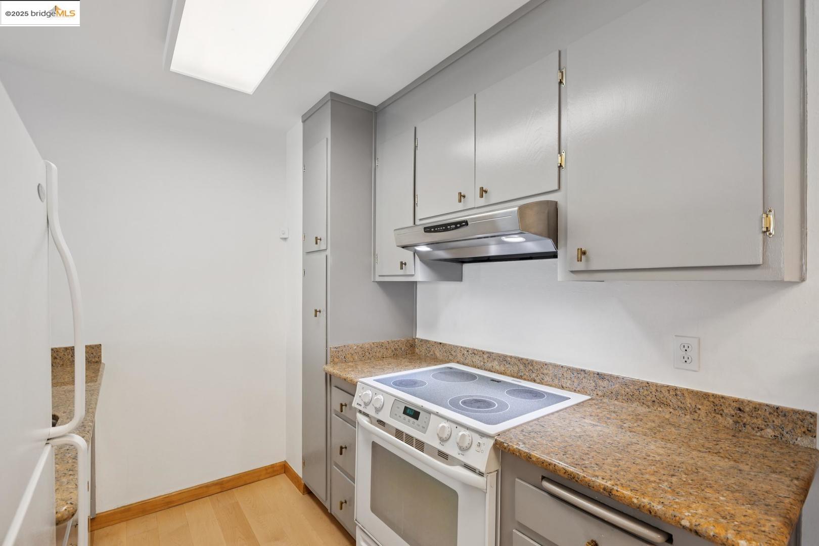 Photo #6: 41104351 Listing 