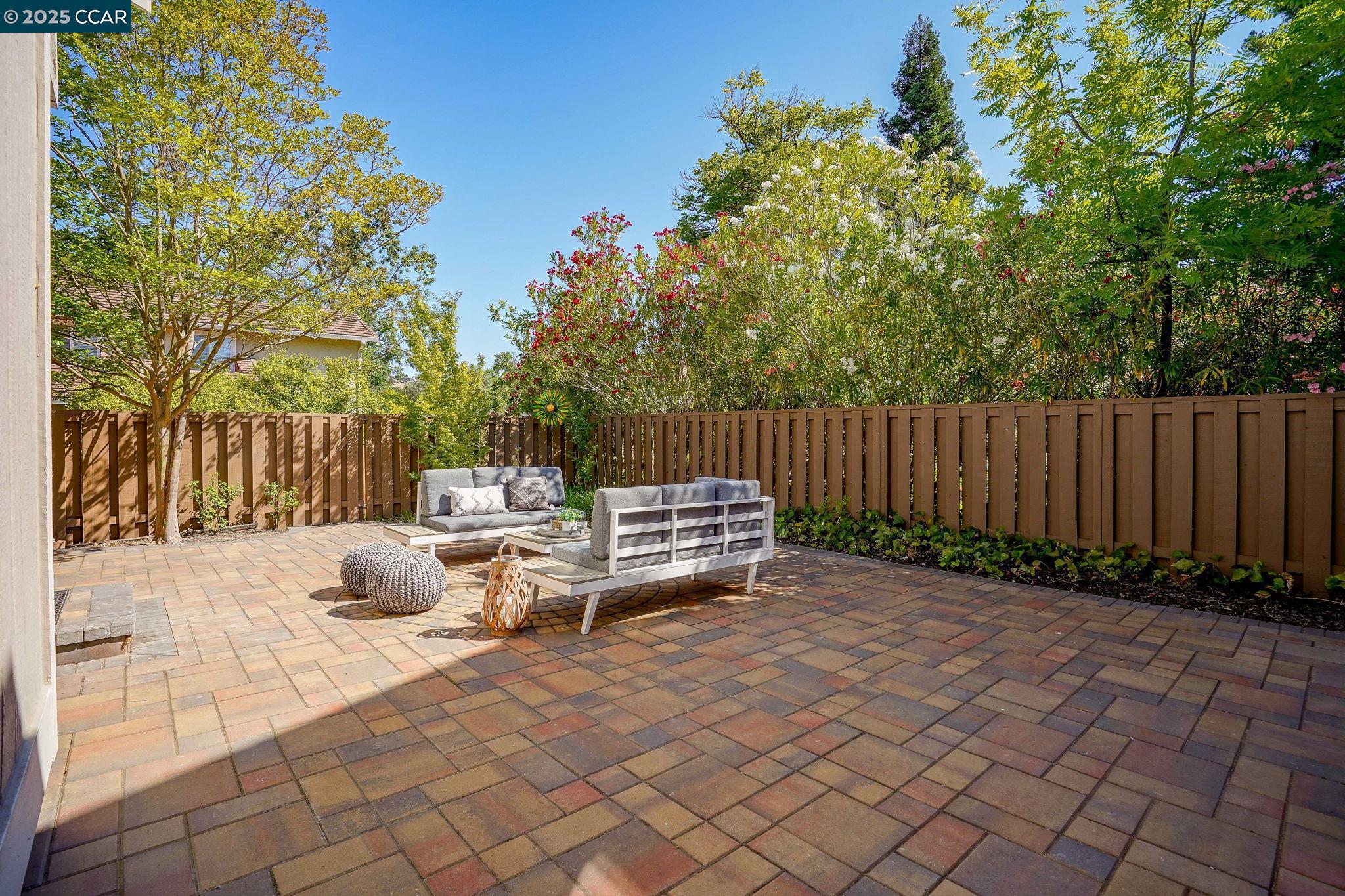 Photo #24: 41104352 Listing: Photo #24