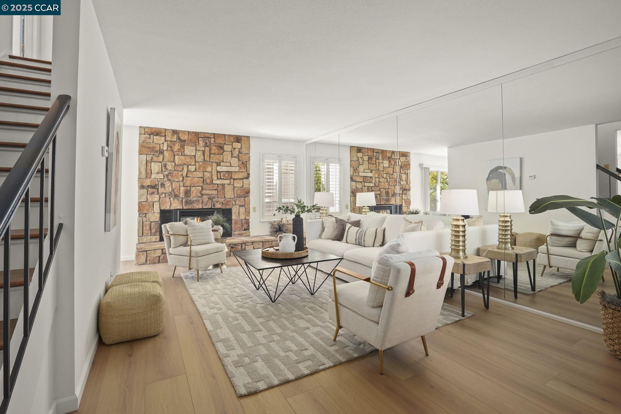 Photo #5: 41104352 Listing 