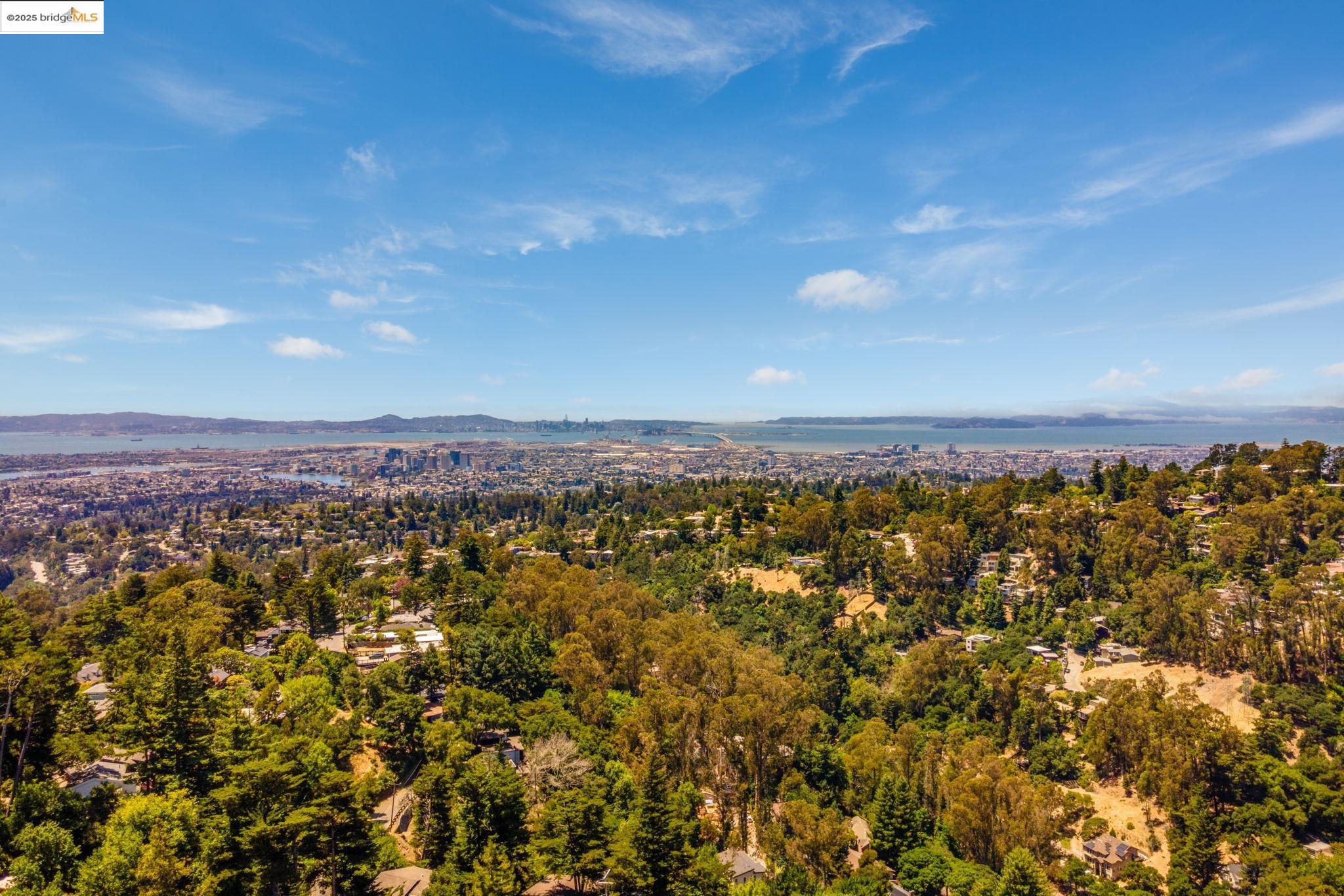 Detail Gallery Image 33 of 34 For 6489 Girvin Dr, Oakland,  CA 94611 - 3 Beds | 2 Baths