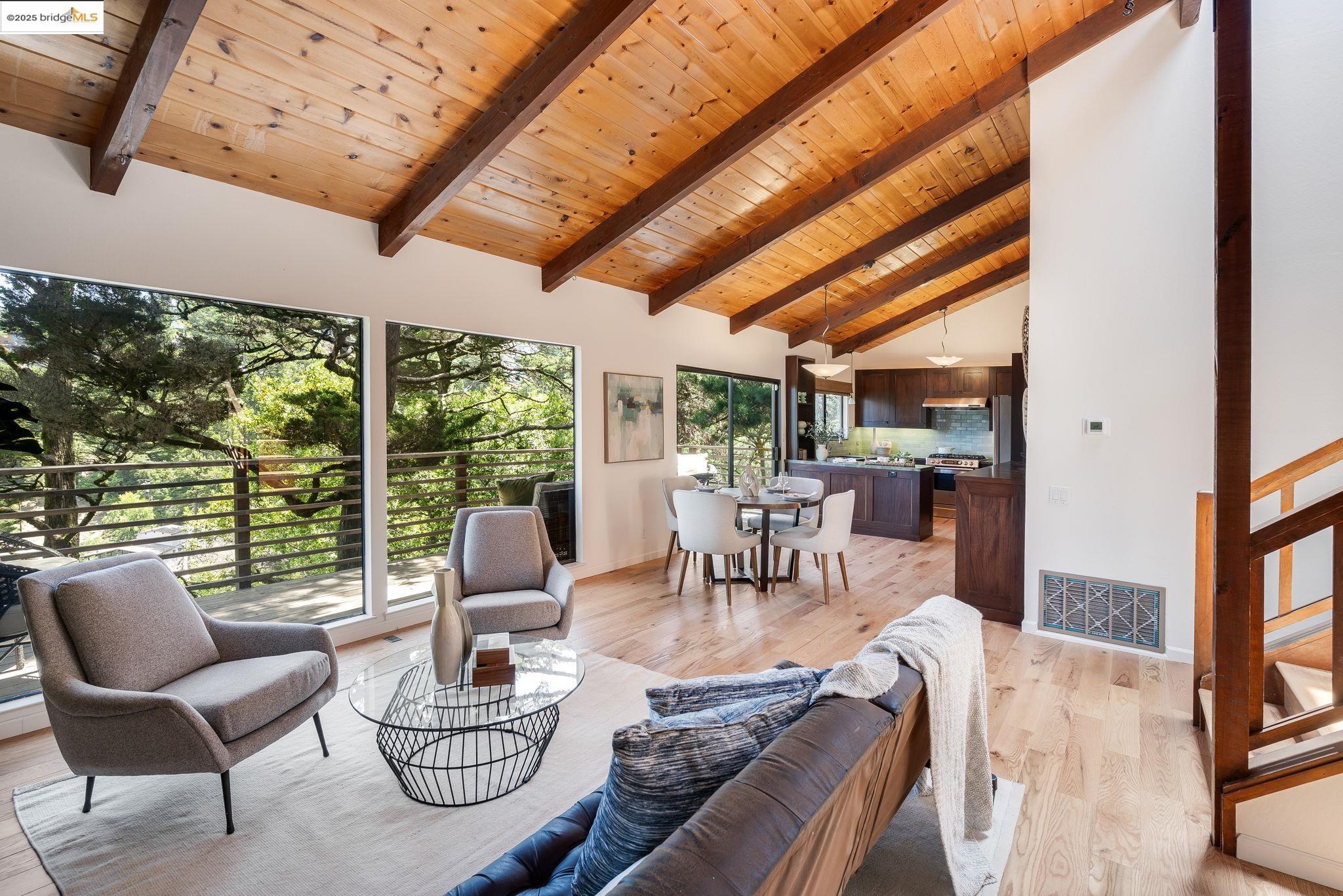 Detail Gallery Image 7 of 34 For 6489 Girvin Dr, Oakland,  CA 94611 - 3 Beds | 2 Baths
