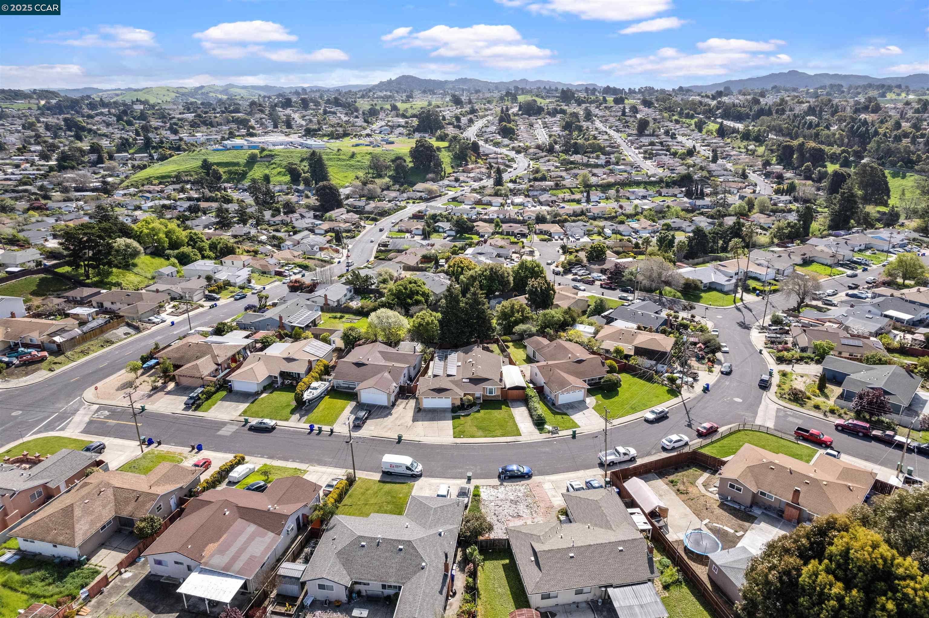 Detail Gallery Image 22 of 29 For 2715 Sargent Ave, San Pablo,  CA 94806 - 3 Beds | 2 Baths