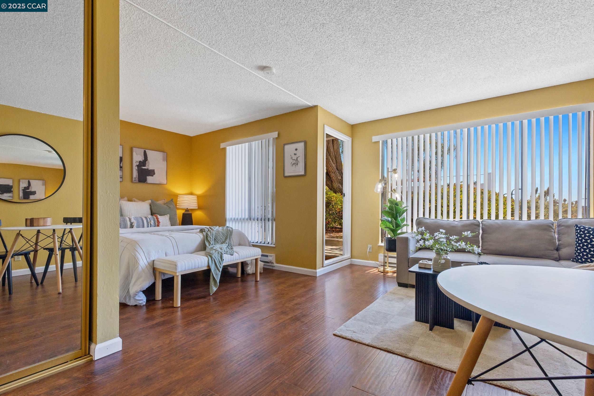 Photo #2: 41104356 Listing 