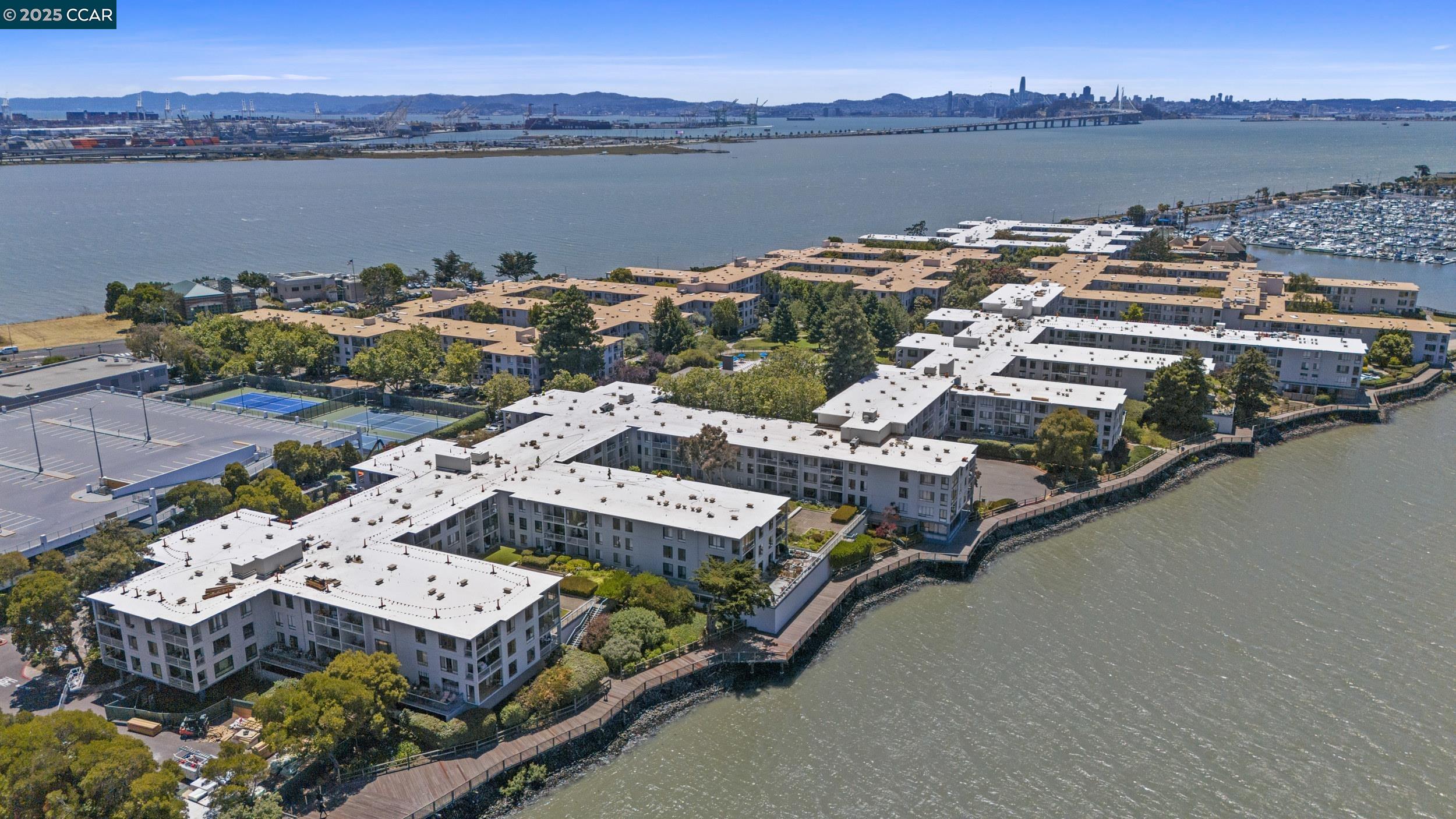 Detail Gallery Image 19 of 32 For 6 Captain Dr #E241,  Emeryville,  CA 94608 - 0 Beds | 1 Baths