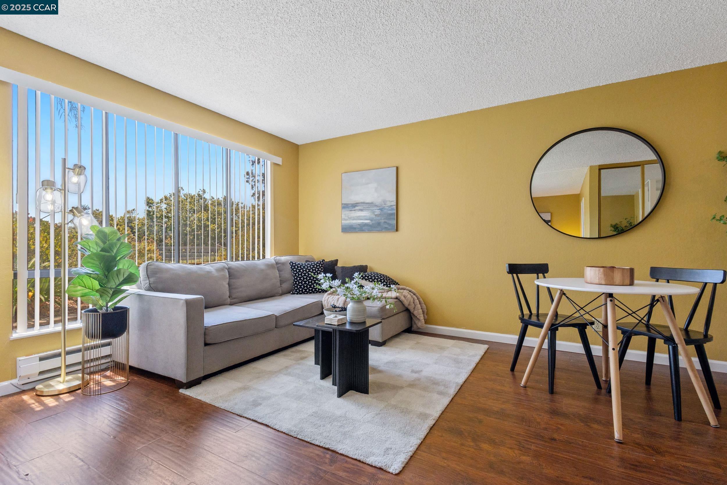 Photo #3: 41104356 Listing 