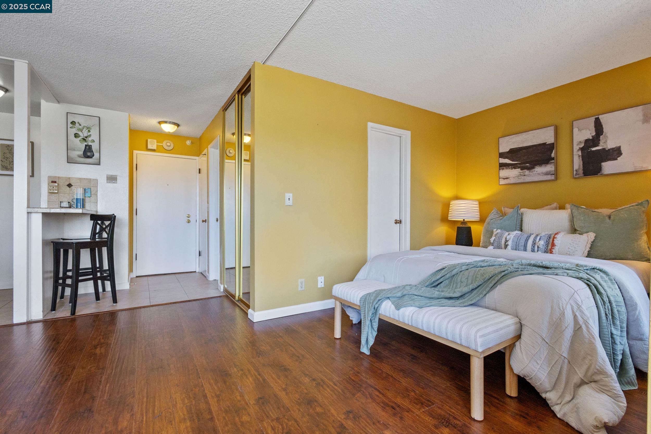 Photo #5: 41104356 Listing 