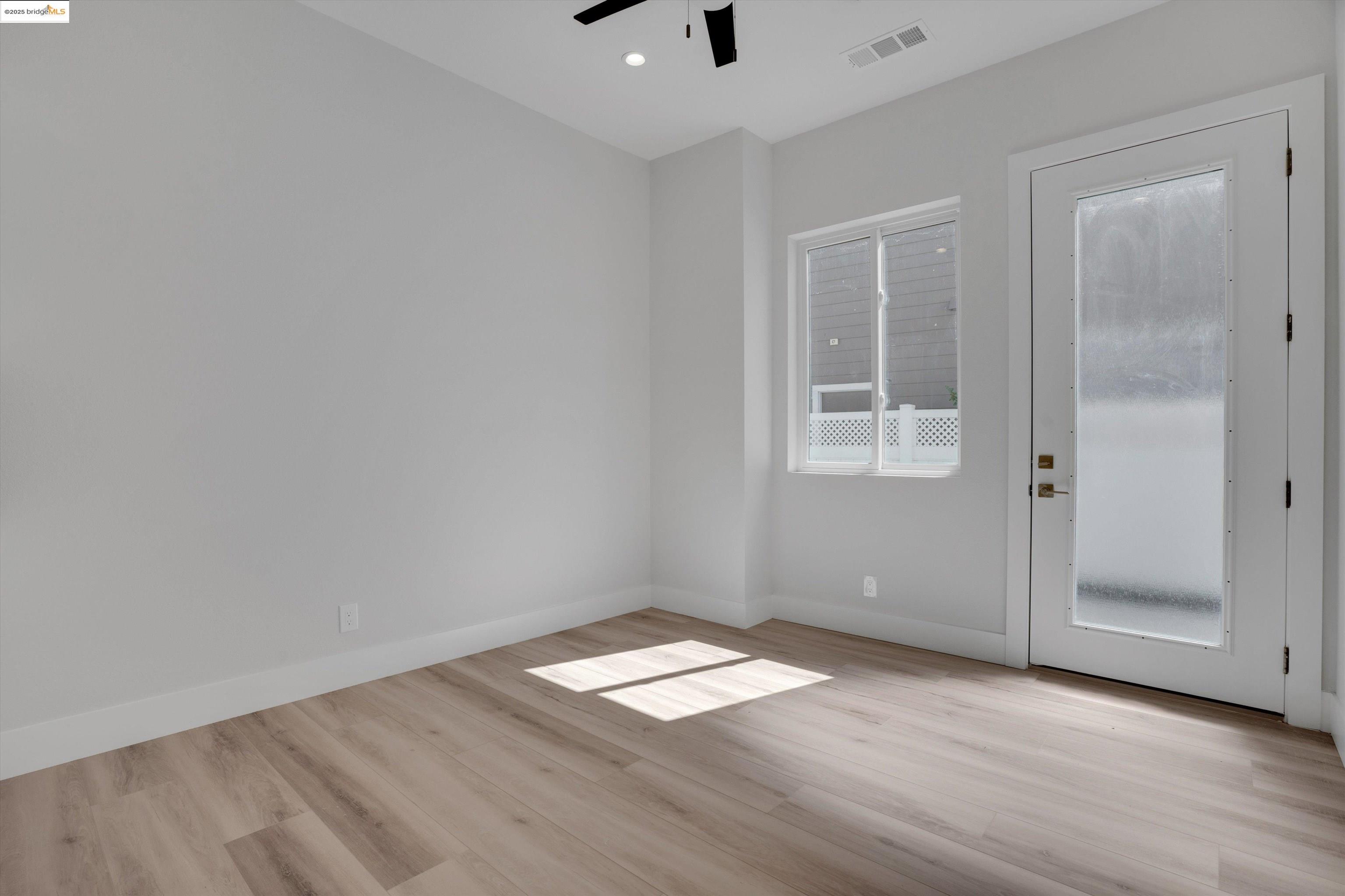 Detail Gallery Image 13 of 42 For 5590 Starboard Dr, Discovery Bay,  CA 94505 - 4 Beds | 4/1 Baths