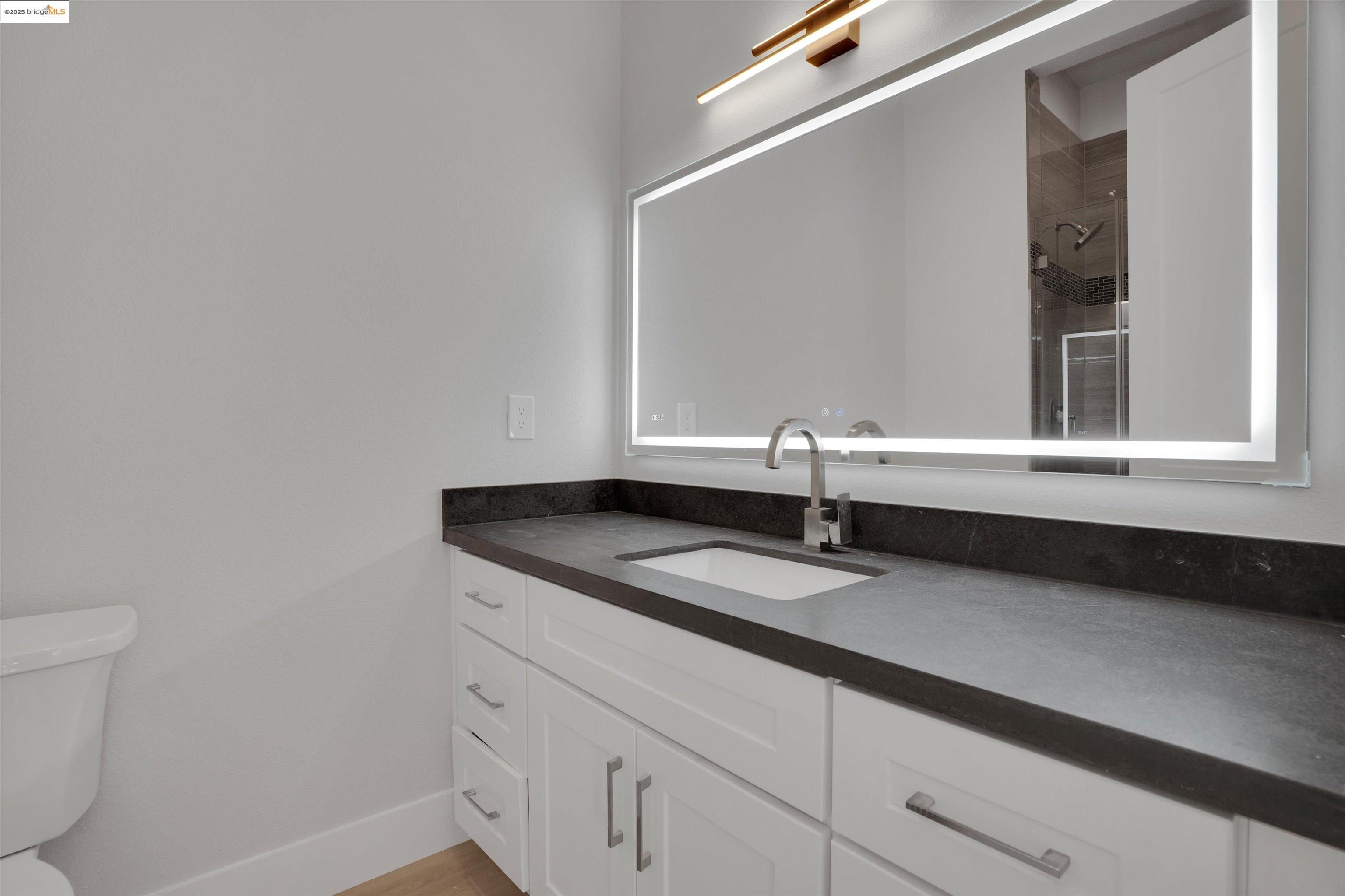 Detail Gallery Image 15 of 42 For 5590 Starboard Dr, Discovery Bay,  CA 94505 - 4 Beds | 4/1 Baths