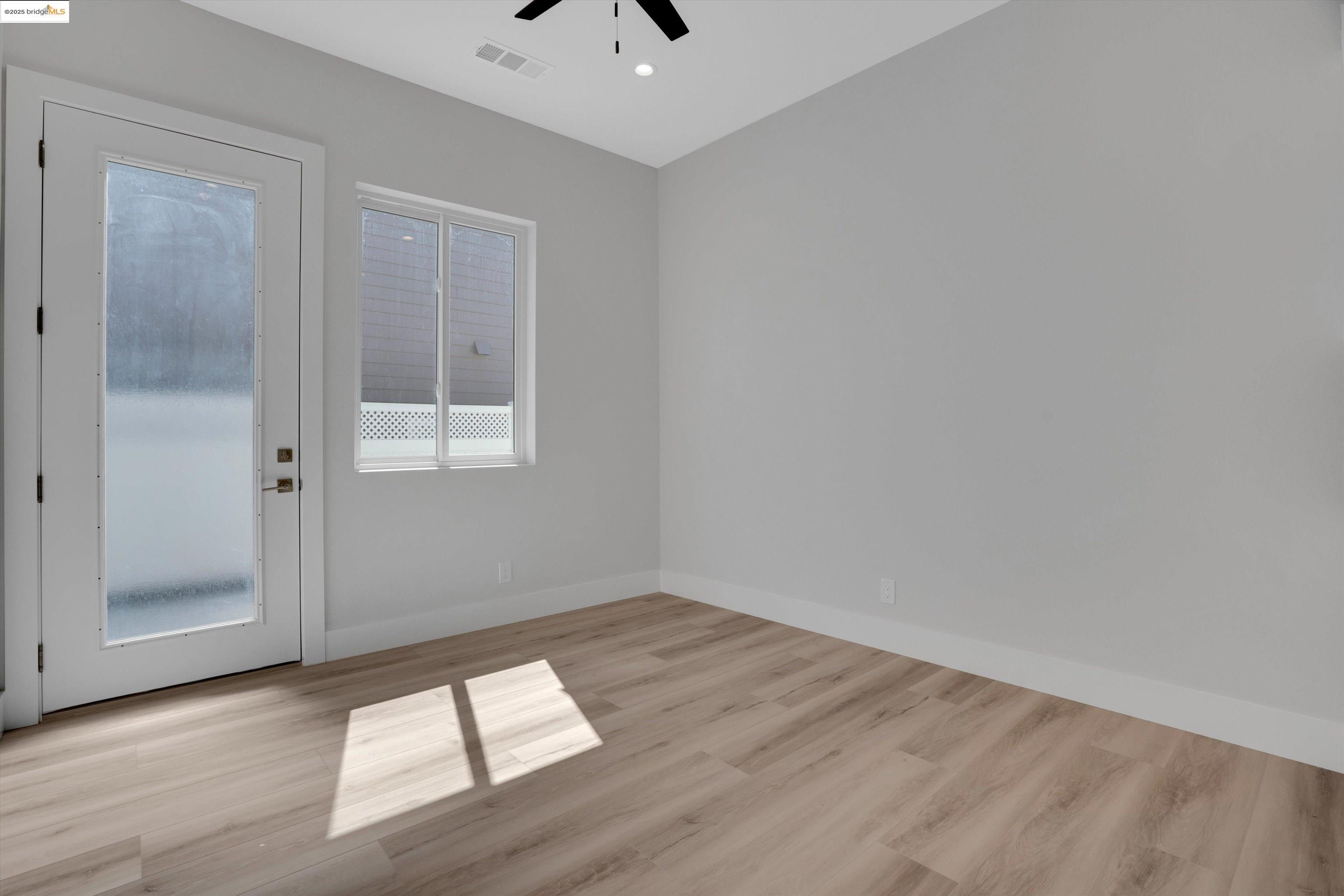 Detail Gallery Image 16 of 42 For 5590 Starboard Dr, Discovery Bay,  CA 94505 - 4 Beds | 4/1 Baths