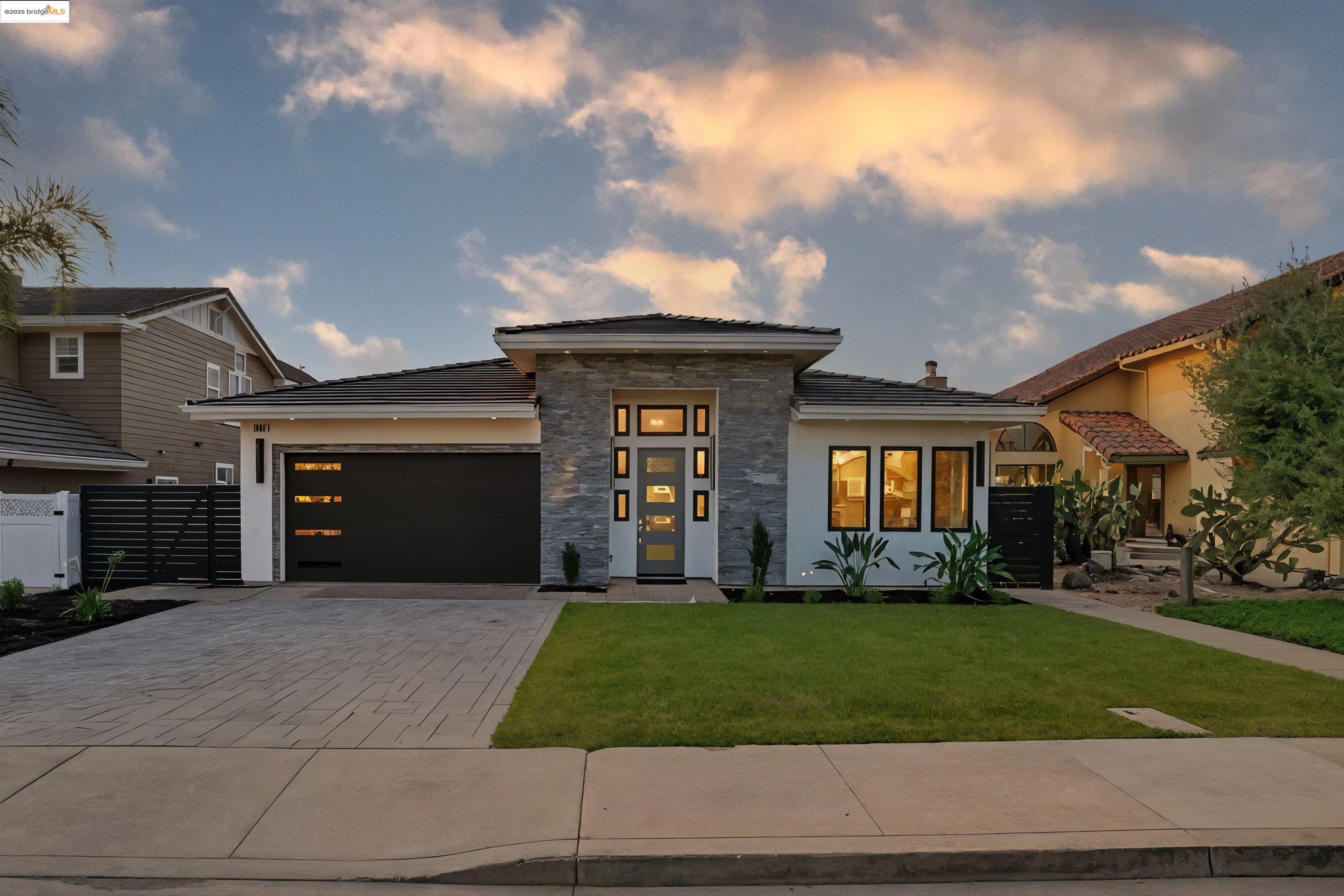 Detail Gallery Image 5 of 42 For 5590 Starboard Dr, Discovery Bay,  CA 94505 - 4 Beds | 4/1 Baths