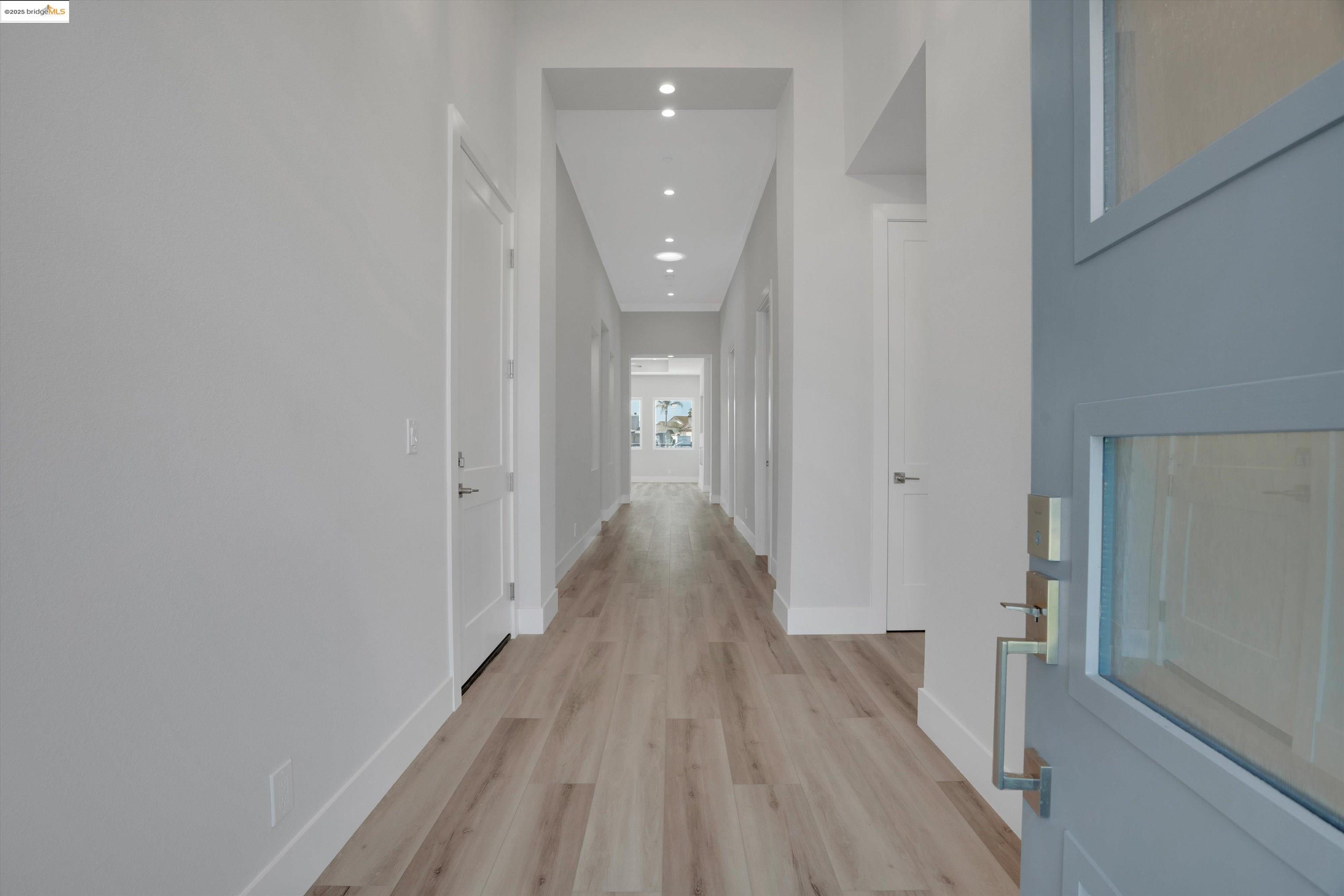 Detail Gallery Image 7 of 42 For 5590 Starboard Dr, Discovery Bay,  CA 94505 - 4 Beds | 4/1 Baths