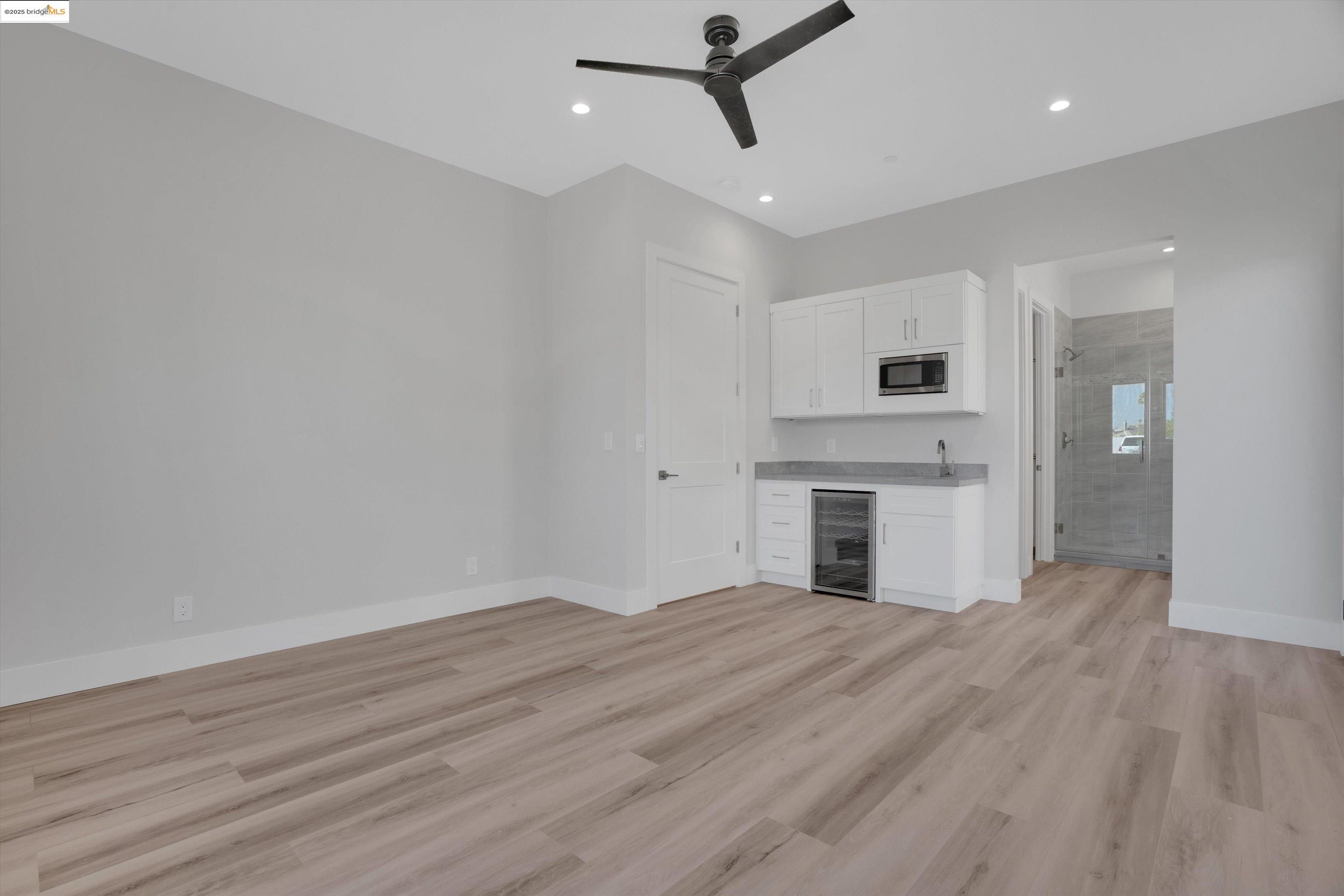Detail Gallery Image 9 of 42 For 5590 Starboard Dr, Discovery Bay,  CA 94505 - 4 Beds | 4/1 Baths
