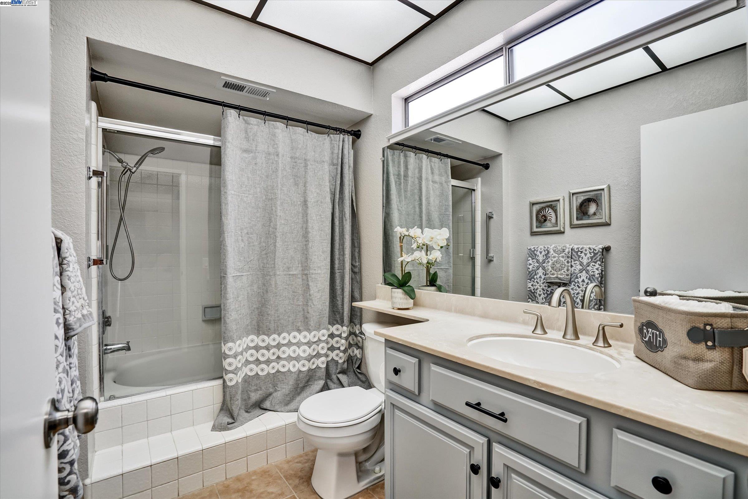 Detail Gallery Image 21 of 27 For 5927 Corte Cerritos, Pleasanton,  CA 94566 - 2 Beds | 2 Baths