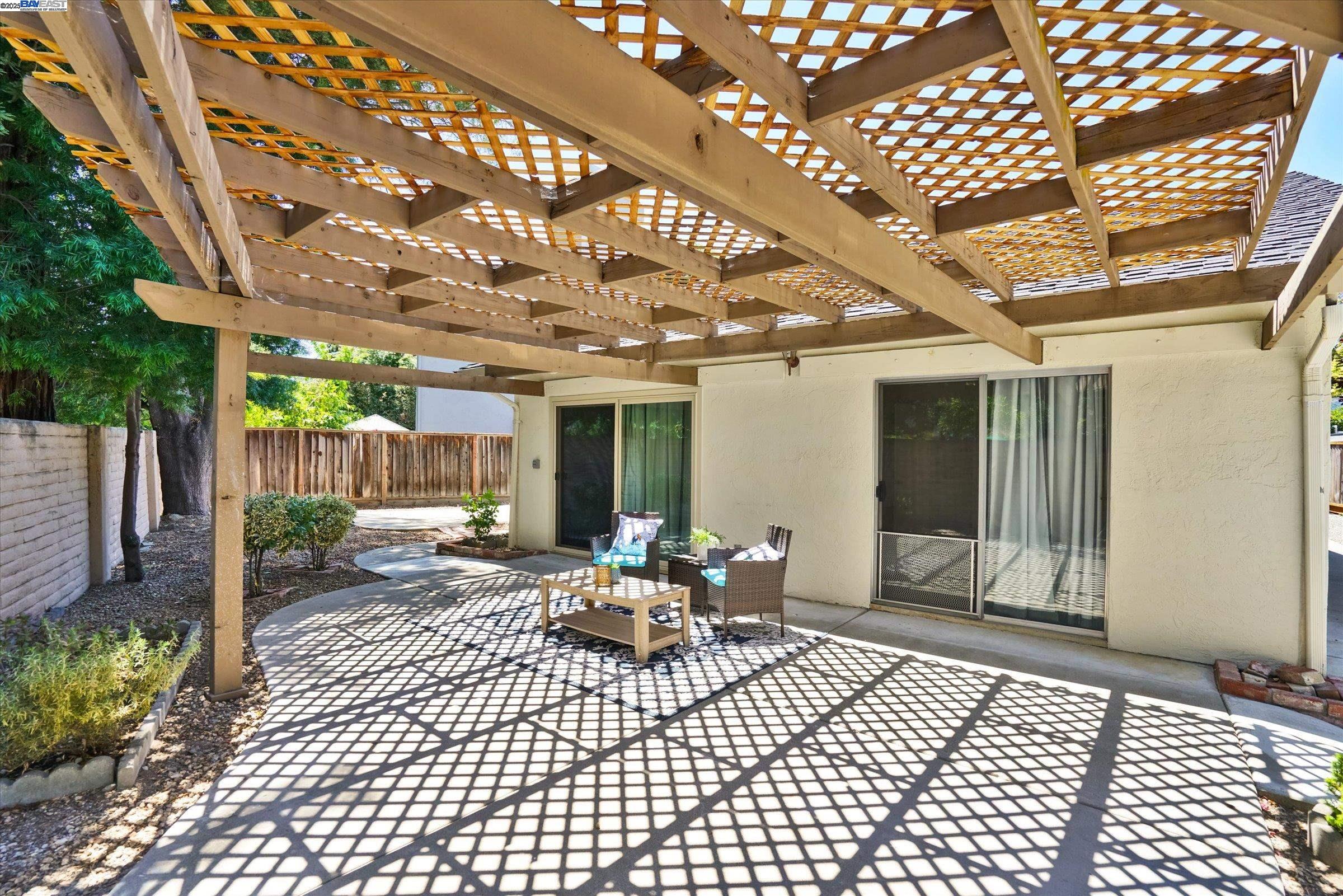 Detail Gallery Image 25 of 27 For 5927 Corte Cerritos, Pleasanton,  CA 94566 - 2 Beds | 2 Baths