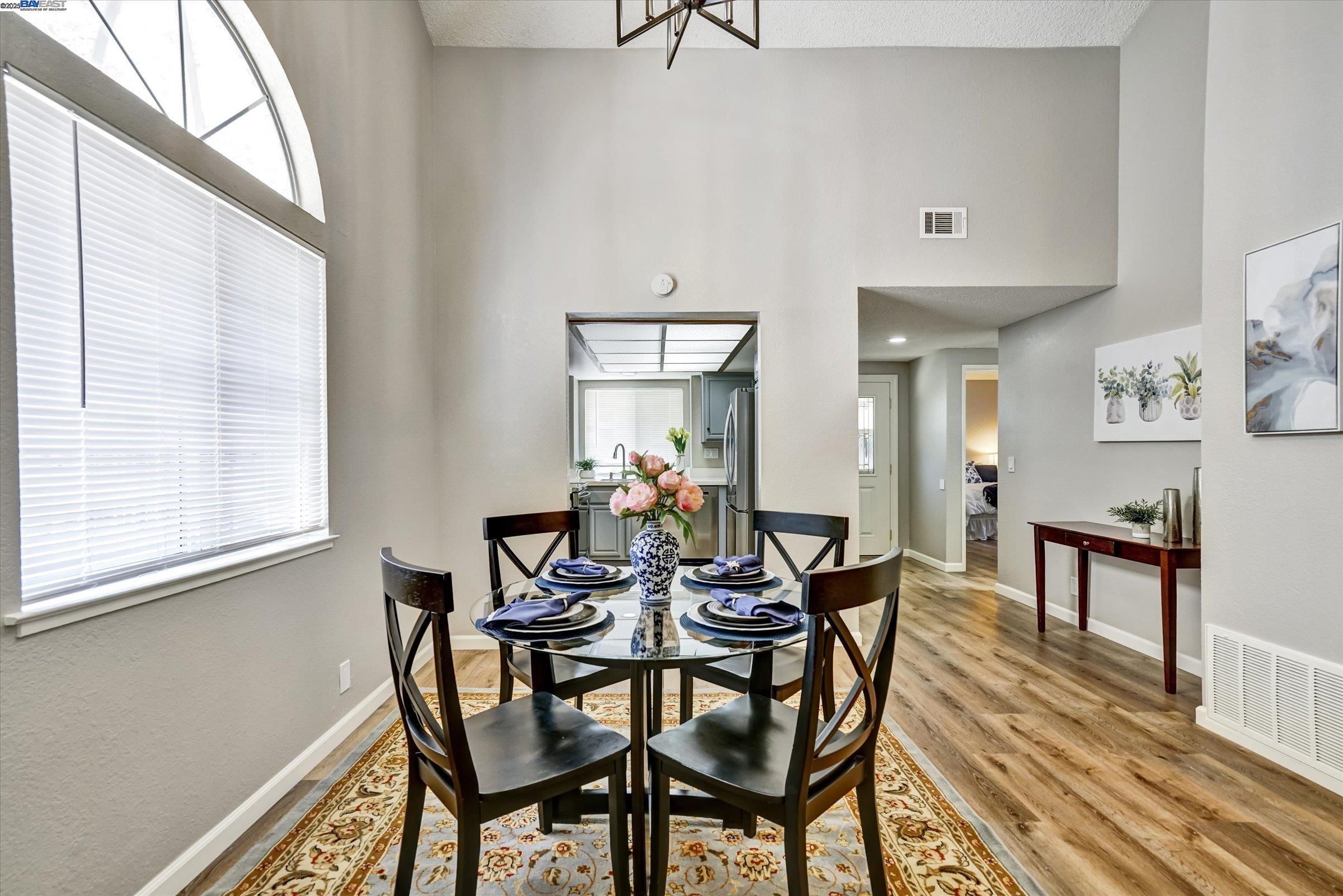 Detail Gallery Image 7 of 27 For 5927 Corte Cerritos, Pleasanton,  CA 94566 - 2 Beds | 2 Baths