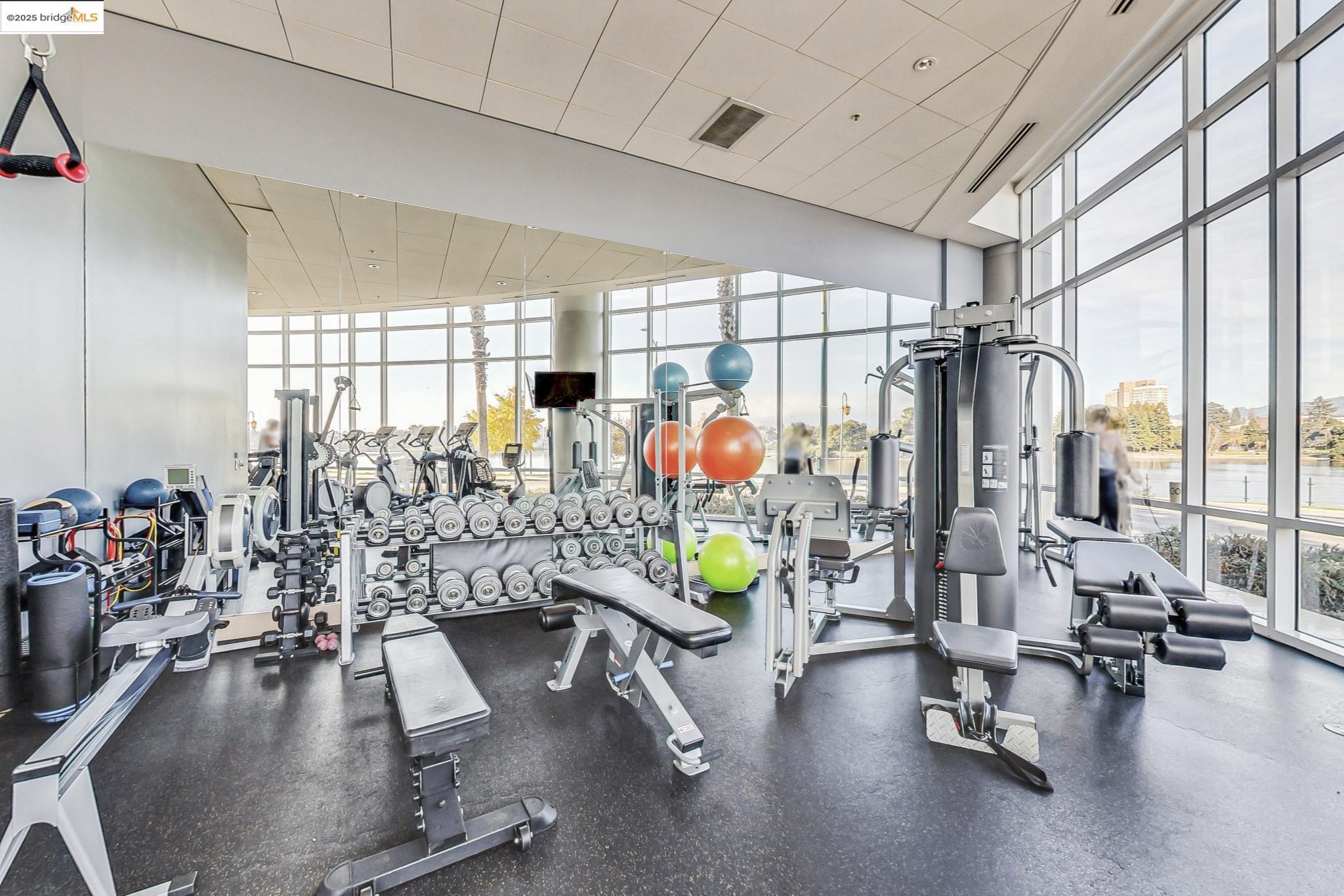Detail Gallery Image 25 of 26 For 1 Lakeside Dr #1509,  Oakland,  CA 94612 - 1 Beds | 1 Baths
