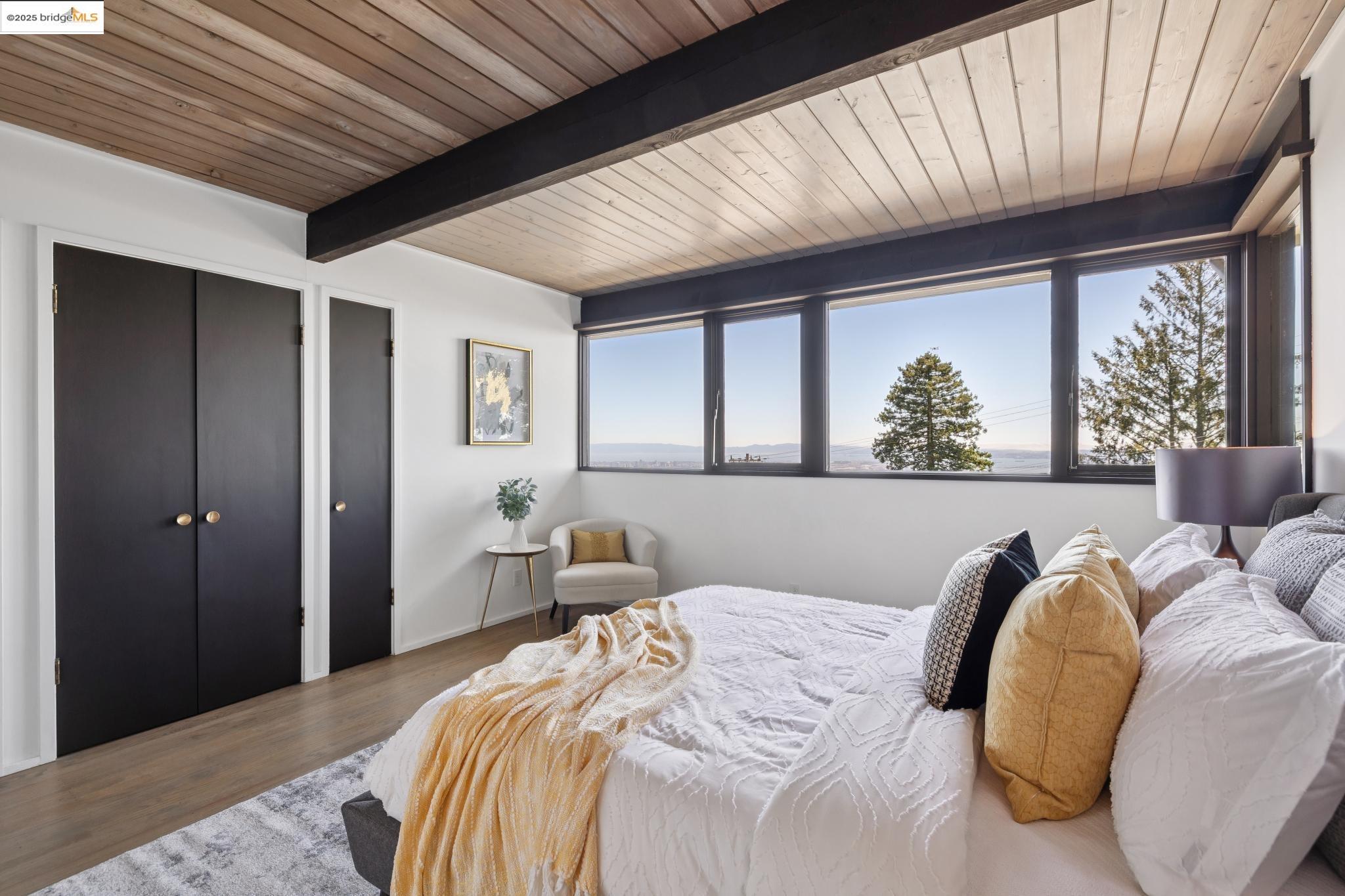 Detail Gallery Image 20 of 59 For 1091 Creston Rd, Berkeley,  CA 94708 - 4 Beds | 2 Baths