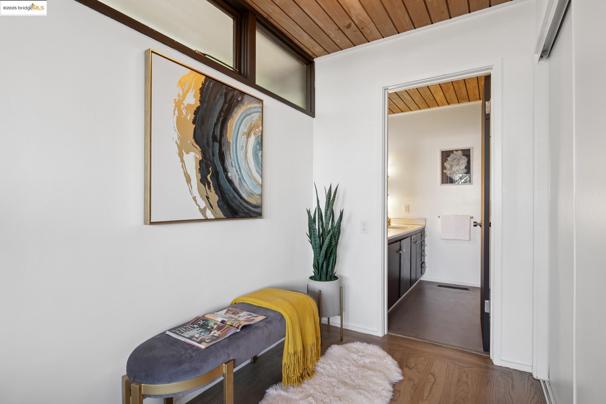 Detail Gallery Image 22 of 59 For 1091 Creston Rd, Berkeley,  CA 94708 - 4 Beds | 2 Baths